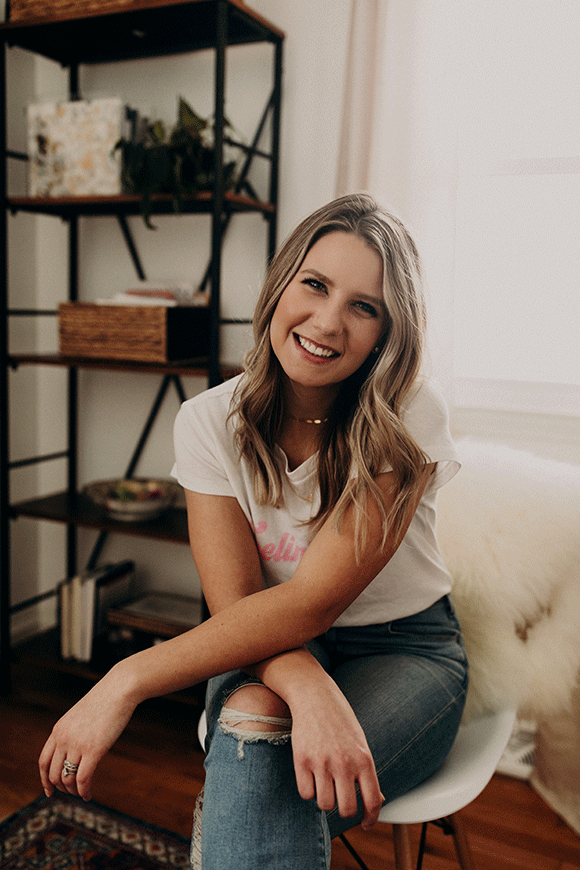 Amanda0364-580px.png