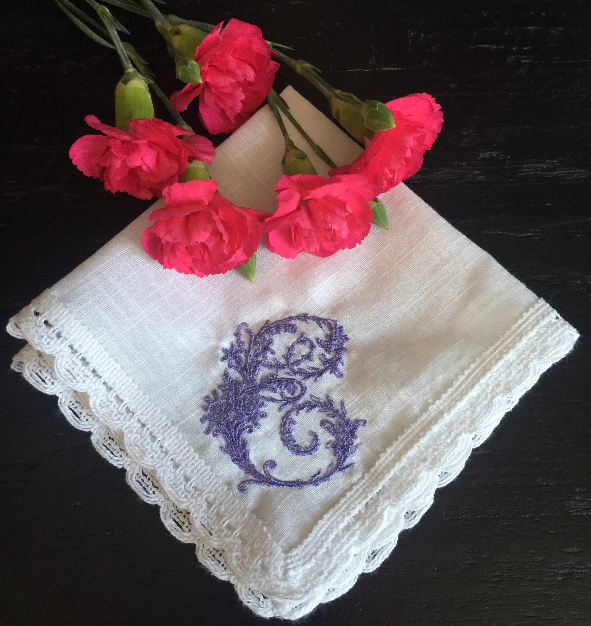 Victorian Rose Monogram E