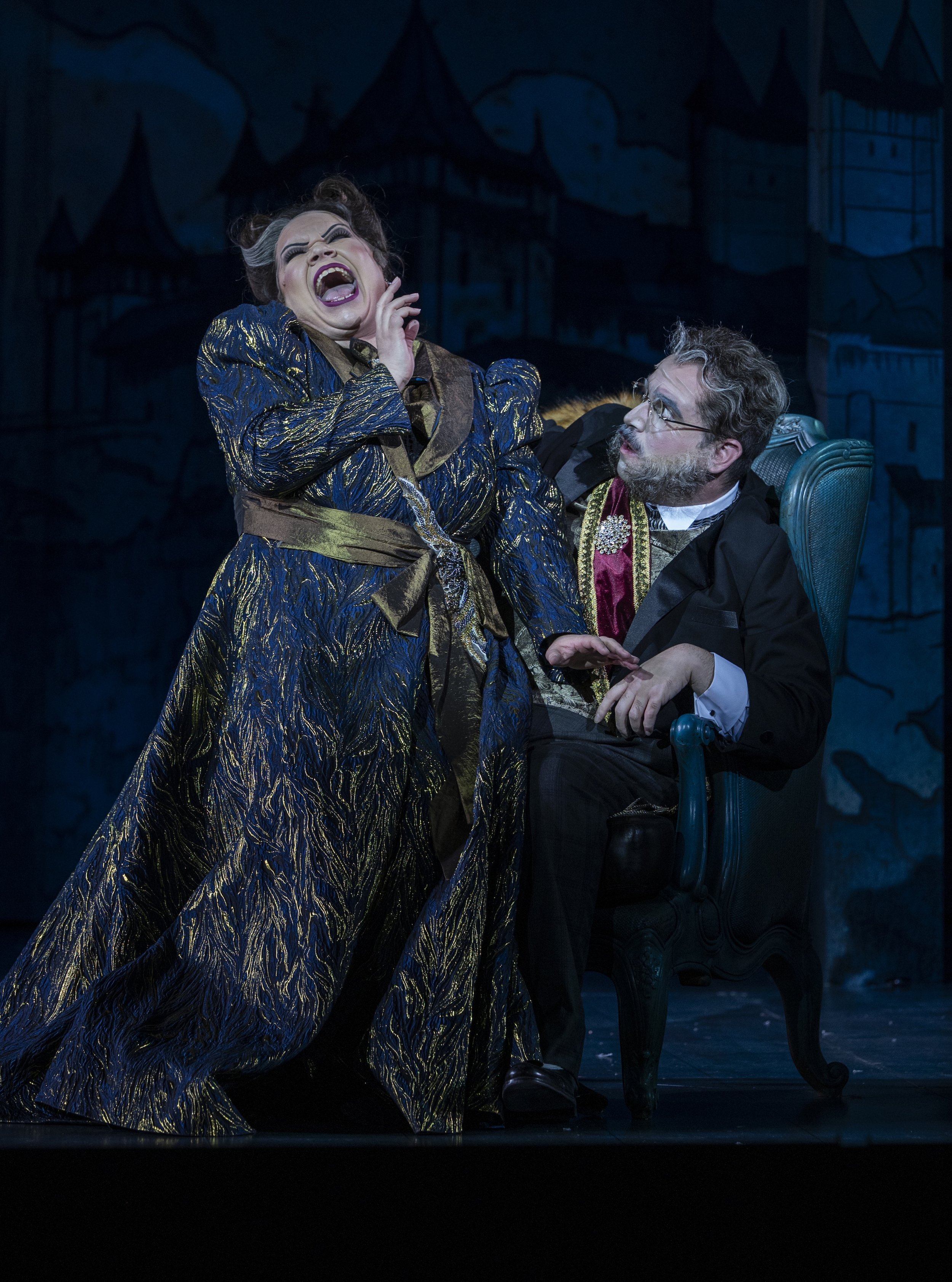 Leah Dexter (Frau von Luber) and Dylan Morrongiello (Baron Laur) - Der Silbersee - Photo Michael Brosilow copy.jpg