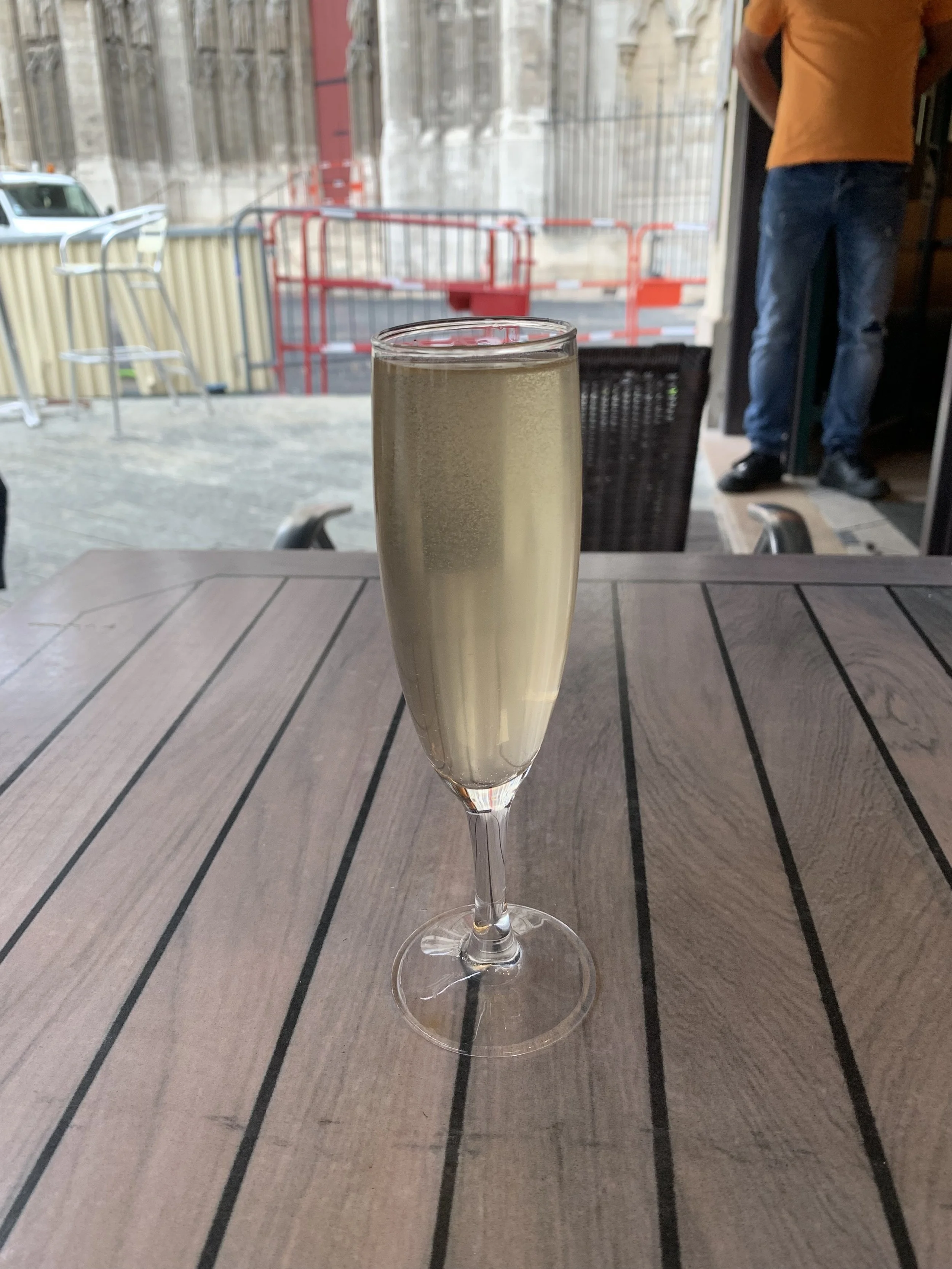 Glass of champagne at La Flèche