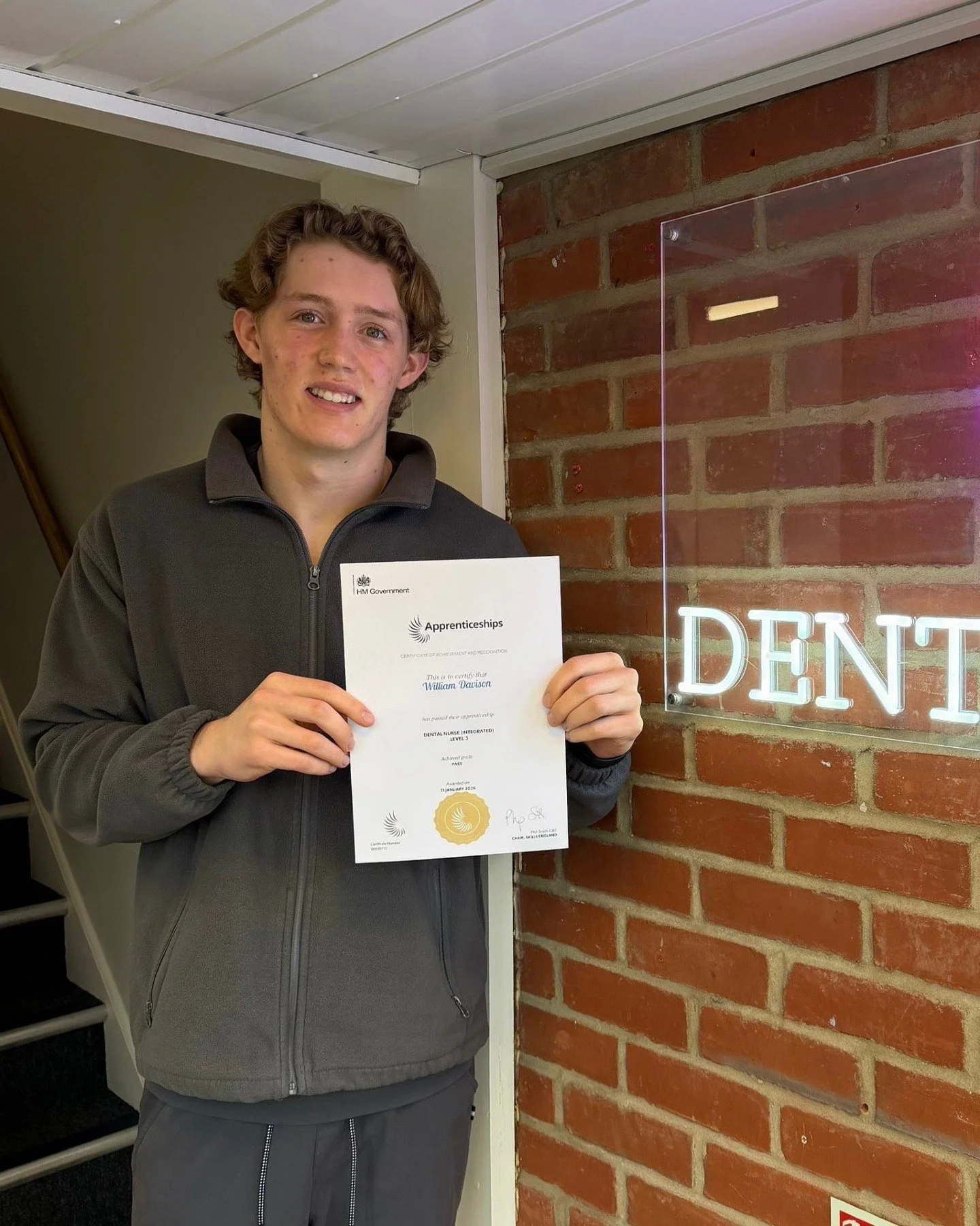 Congratulations to Will for passing his Dental Nursing Apprenticeship 🎓

Next steps~  Will would like to train to become a hygienist/therapist 🪥

We look forward to supporting him in his dental career 🦷

#dentist #dentalsmiles #dentalsmilesessex #