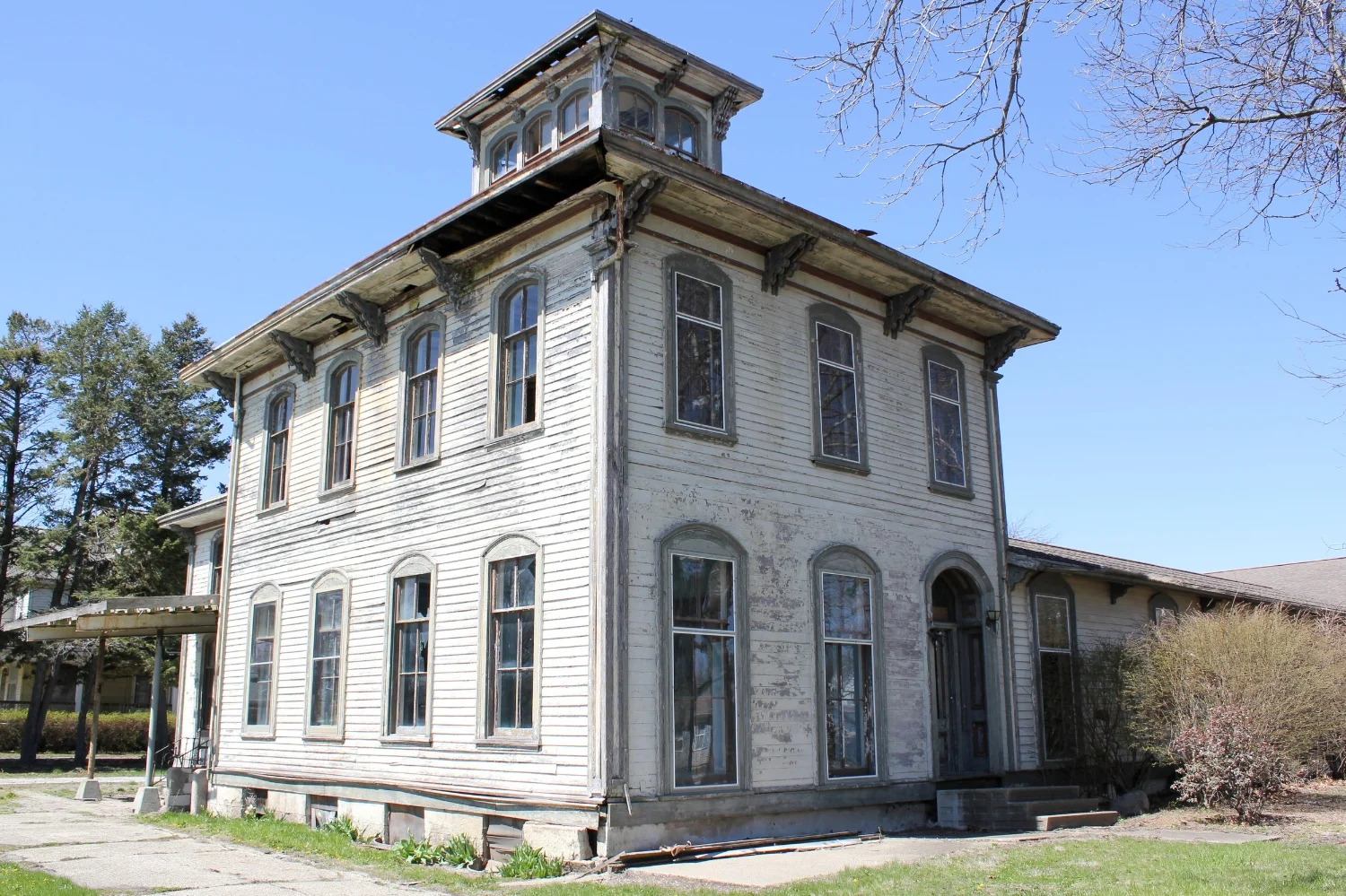 The Elms El Paso, Illinois 2016