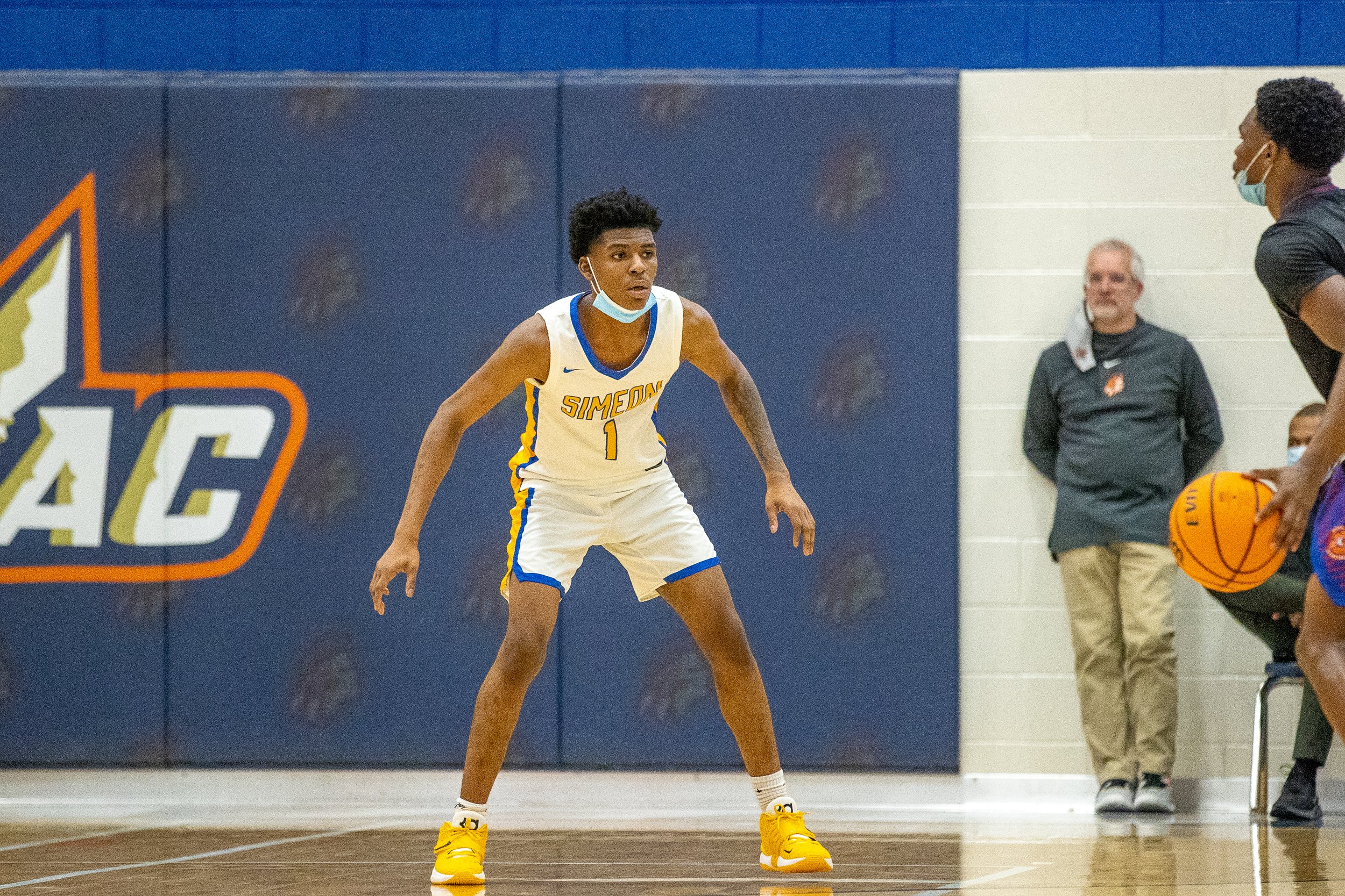 Top-ranked Simeon gets nod as 91st Pontiac Holiday Tournament favorite