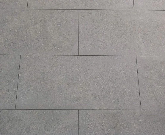 LIMESTONE - LARGE FORMAT - AIX EN PROVENCE - ARGENT HONED.jpg