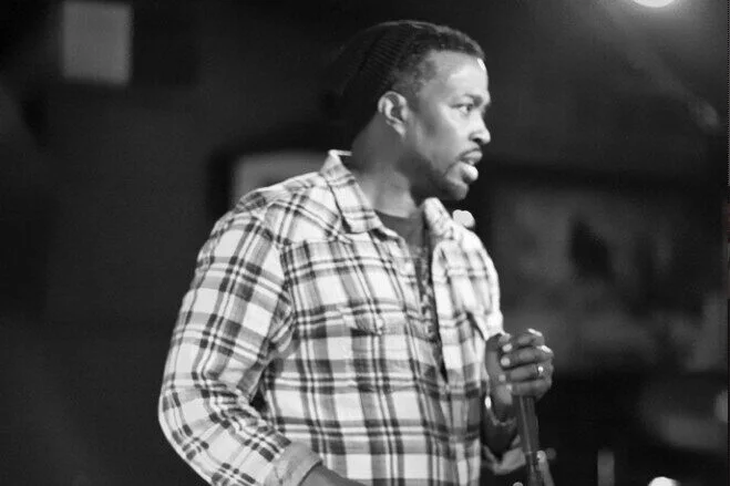 MARCH 25 | Tracey Lee Discusses 'Glory' at MahoganyBooks