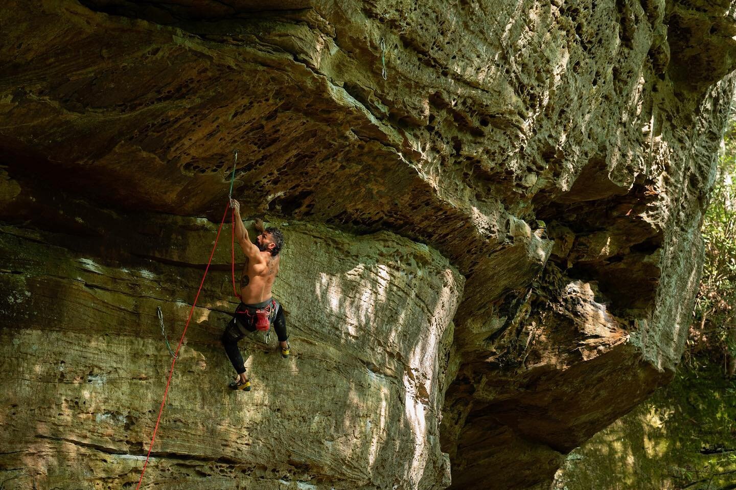 We&rsquo;re missin the OR crew and the cooler temps. @dylan_zo with a snap of one of our favorite rock climbs in Miller Fork. #bedrockrrg