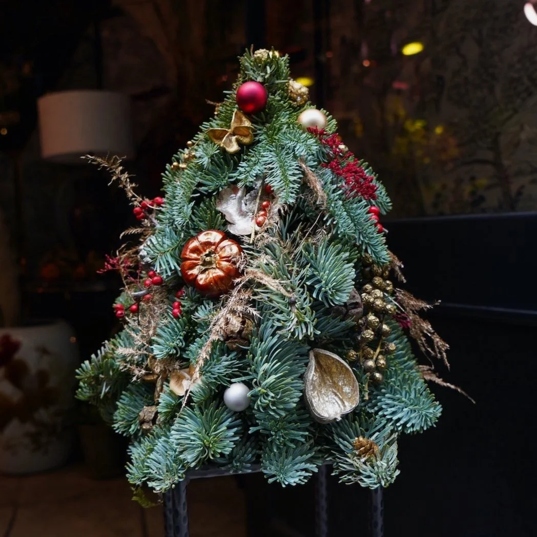Sapin de table décoré