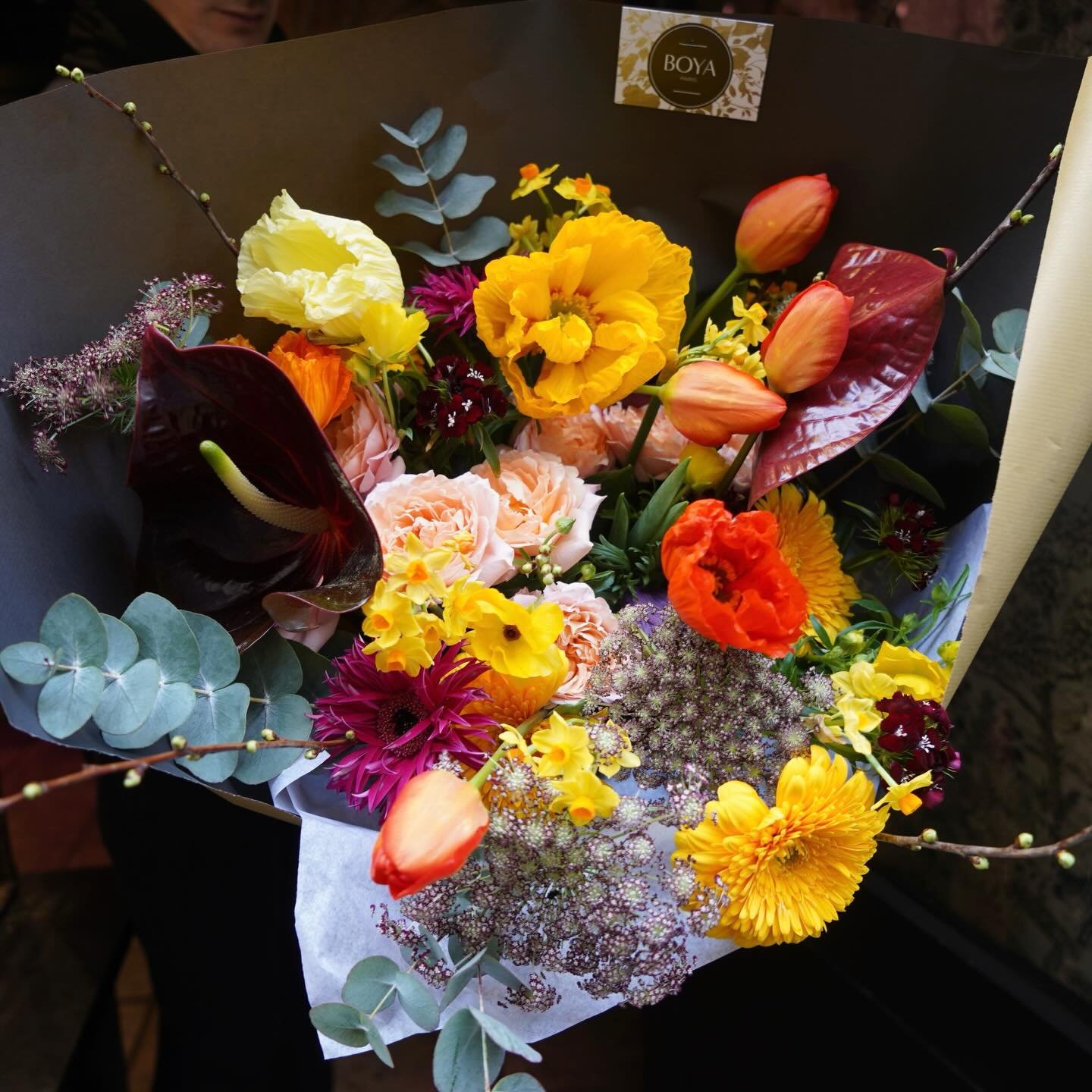 &laquo;&nbsp;A colorful winter&nbsp;&raquo; bouquet for a gentleman 
www.boyaparis.com