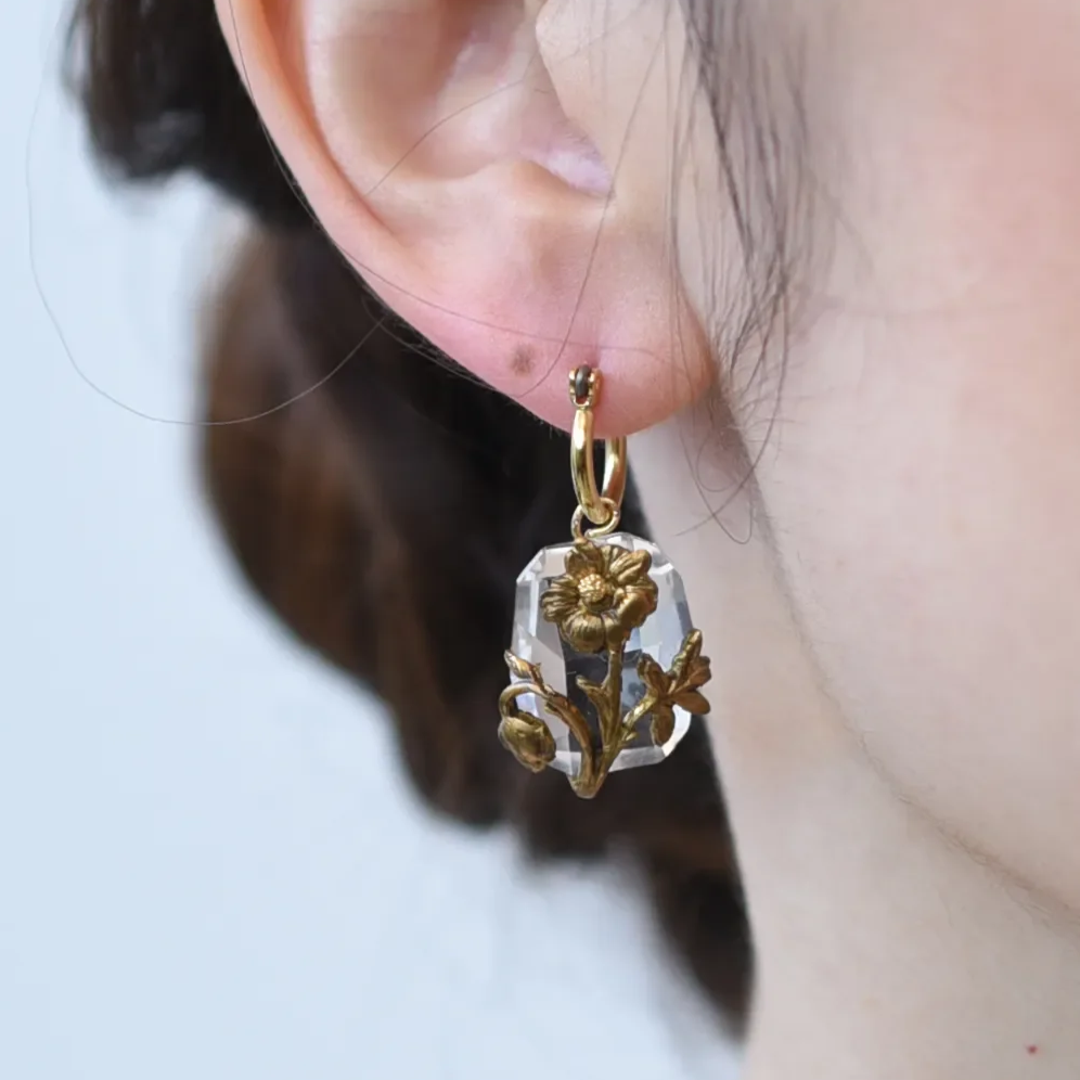 monshiro poppy glass earrings for sale at BOYA Paris