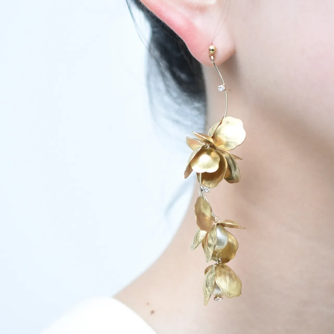 monshiro poppy bouquet earrings for sale at BOYA Paris