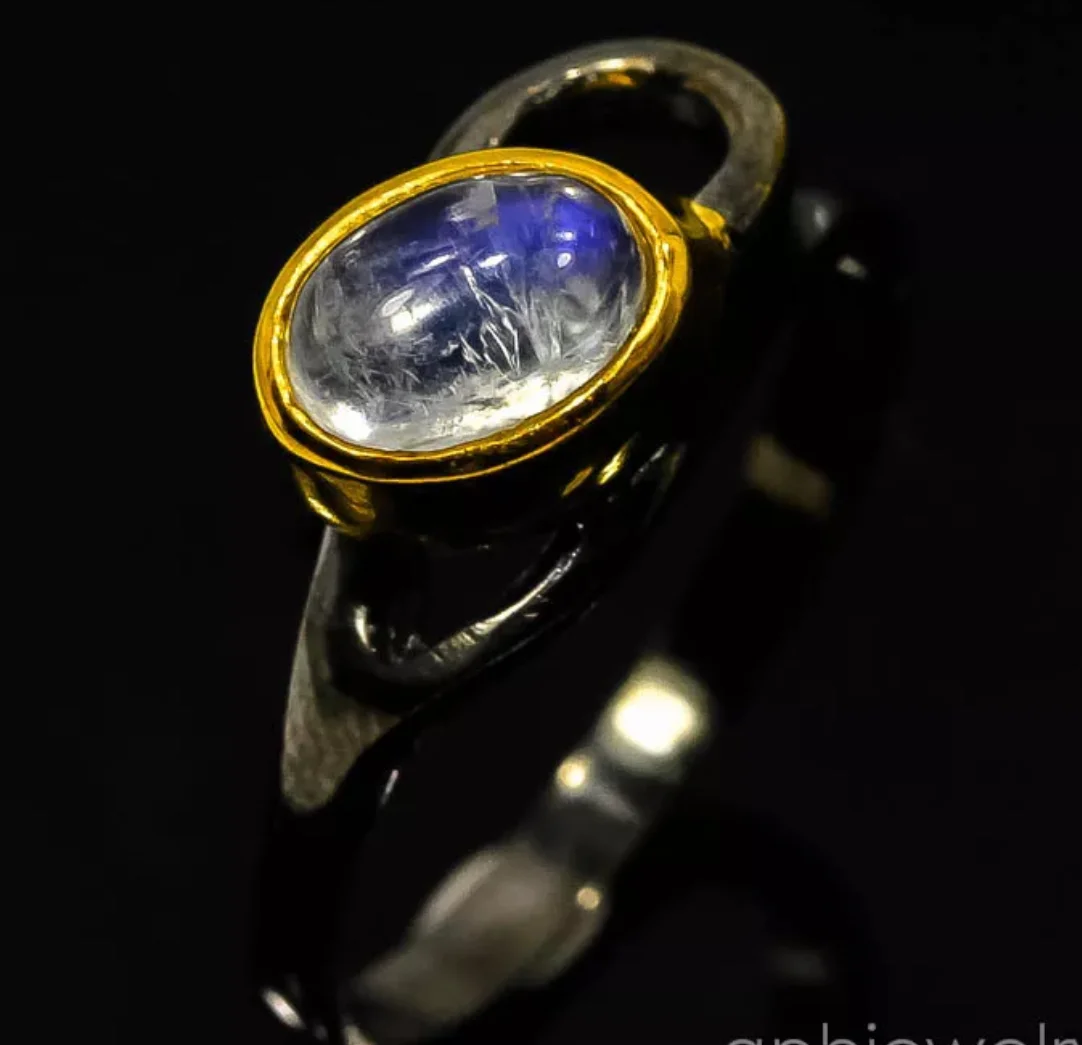 89076-R-GA-Over the Moon Moonstone