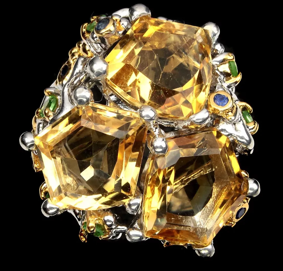 63737-R-GA-Three Yellow eyes