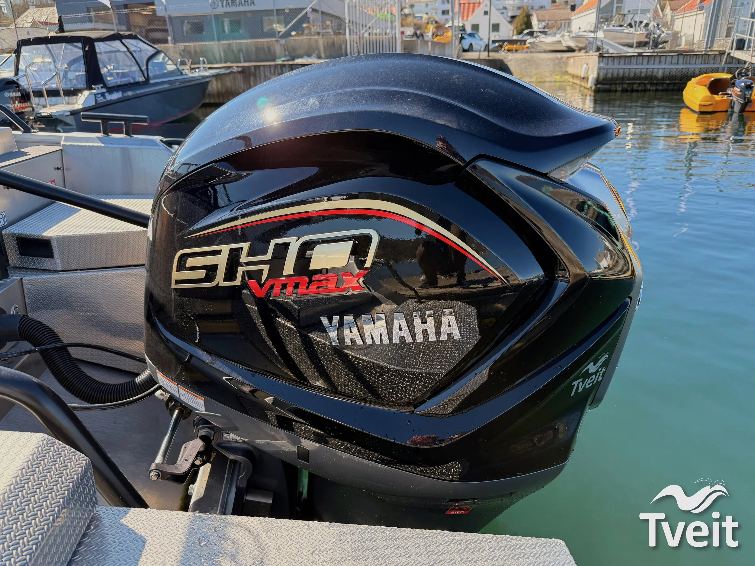båtmotoren på service hos et Yamaha-verksted
