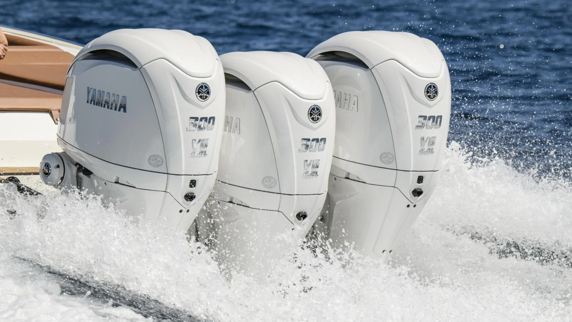 2021-Yamaha-F300USB2-Pearl_White.jpg
