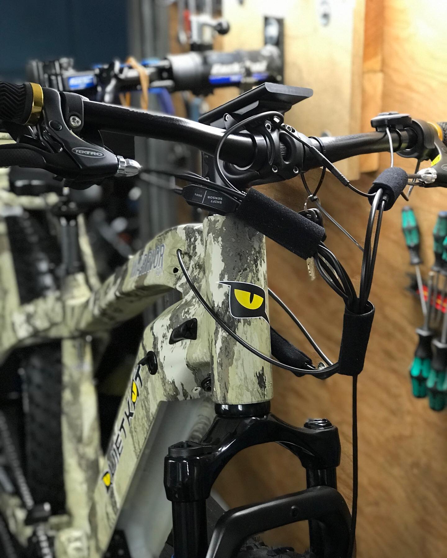 Got to assemble one of the QuietKat hunting e-bikes the other day!  I liked the quality of this build. If you are considering buying one for the fall hunt. Do it!