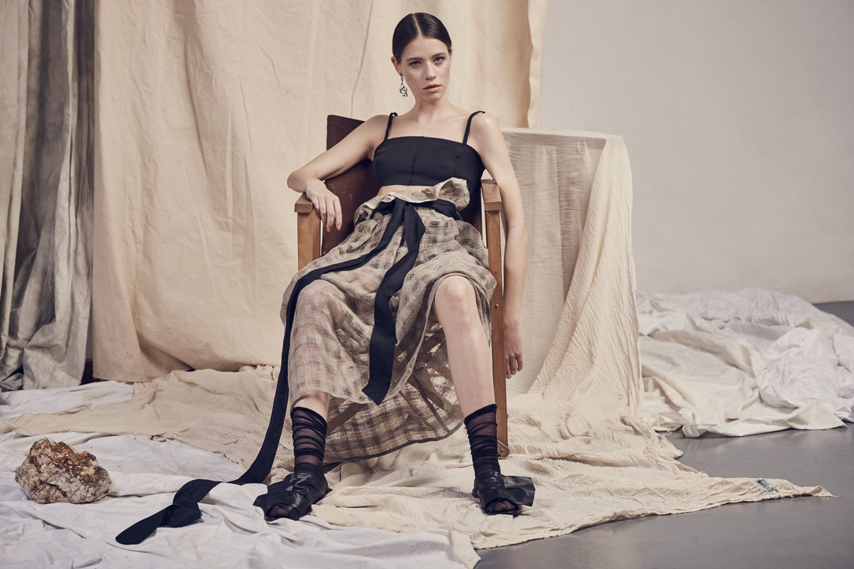 long_belt_skirt_3.jpg