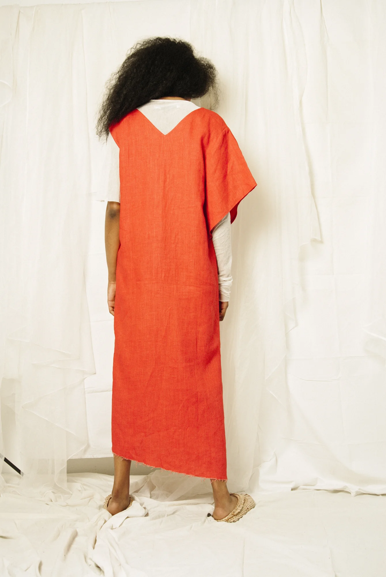 km-by-lange-red-pure-linen-dress2.jpg
