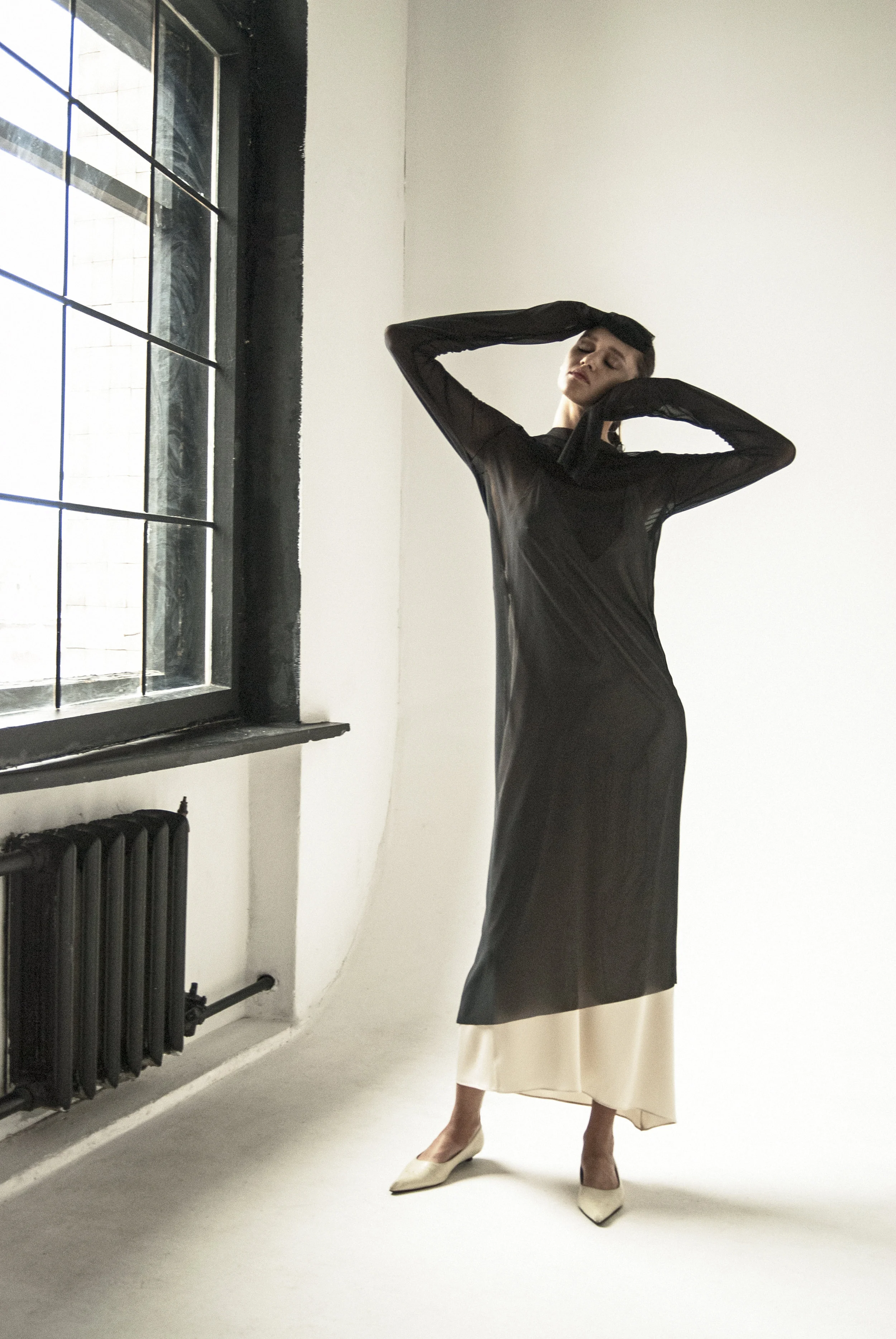 ENDLESS SLEEVES black tulle DRESS