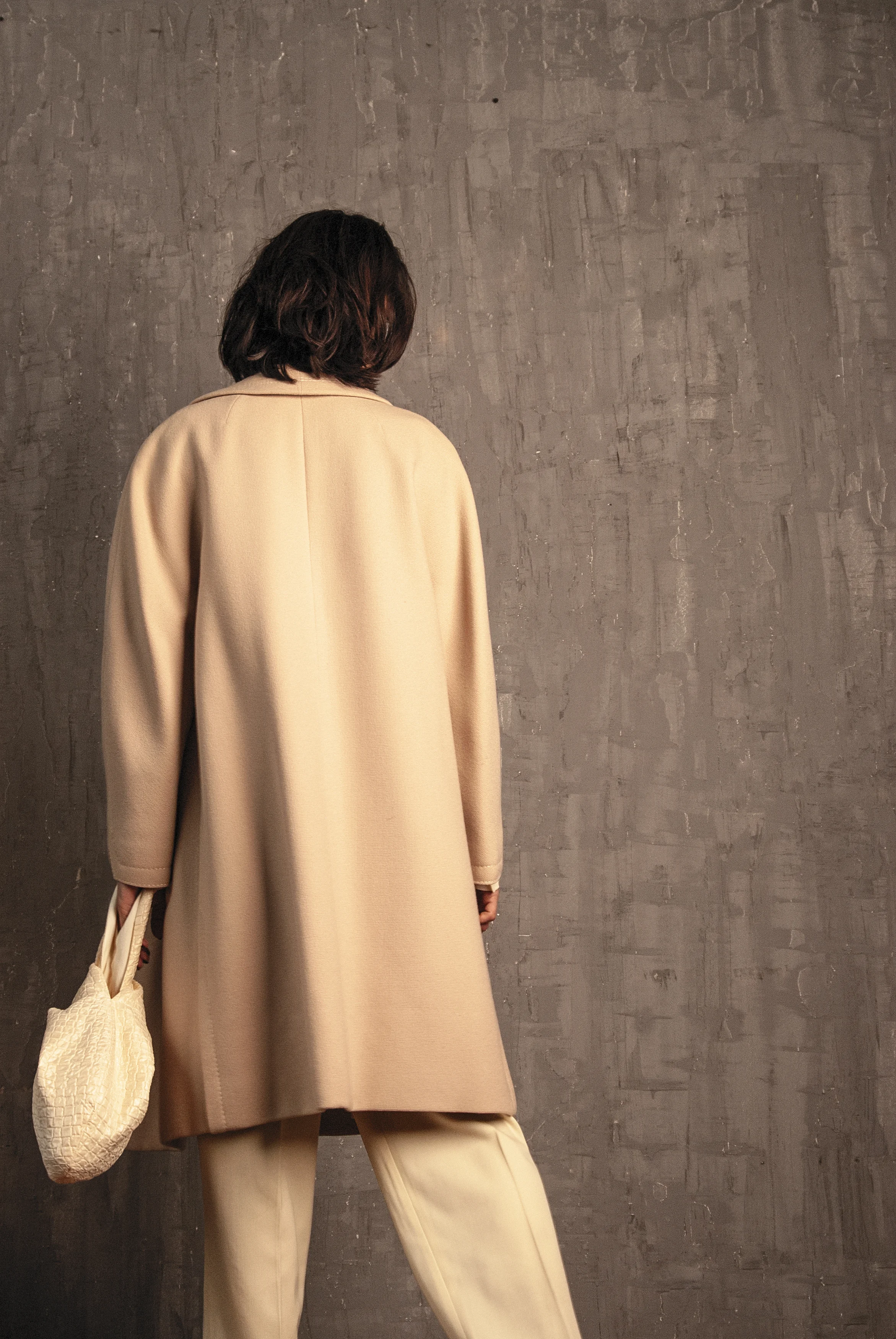 km-by-lange-vintage-capsule-powder-wool-coat-0006.jpg