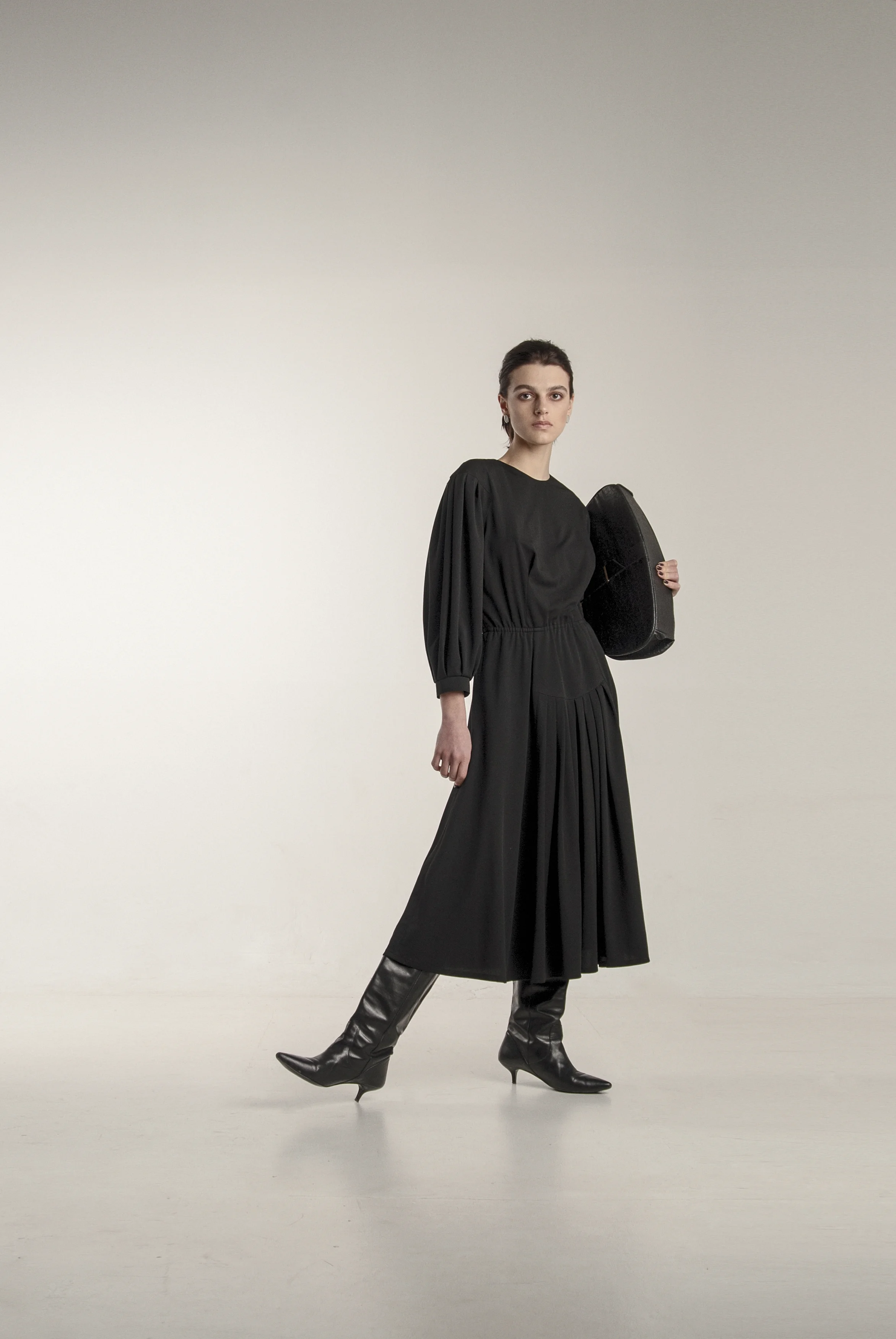km-by-lange-vintage-capsule-black-dress-0001.jpg