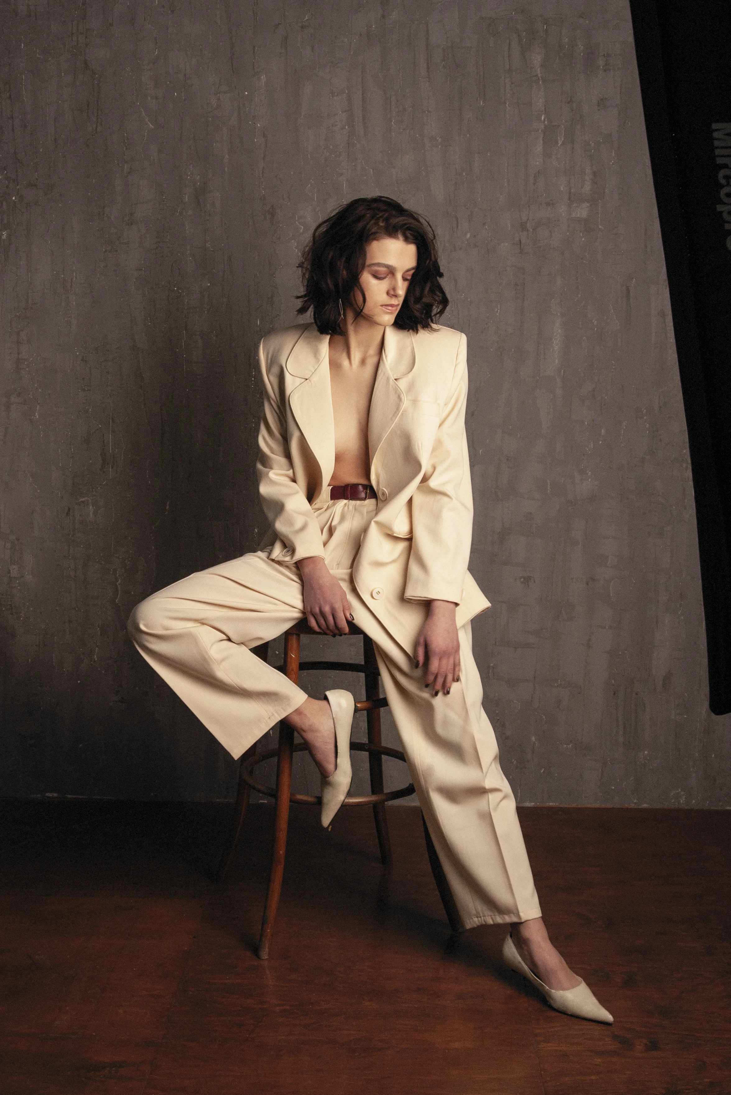 km-by-lange-vintage-capsule-cream-wool-suit-0007.jpg