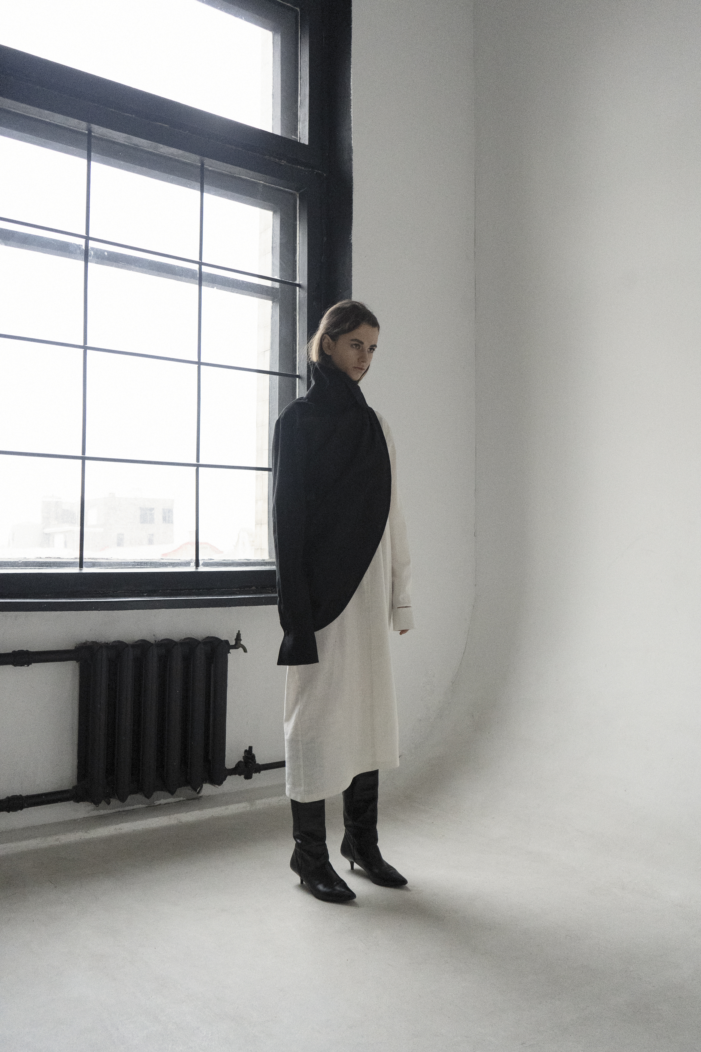 km-by-lange-black-linen-longsleeve-layer-0004.jpg