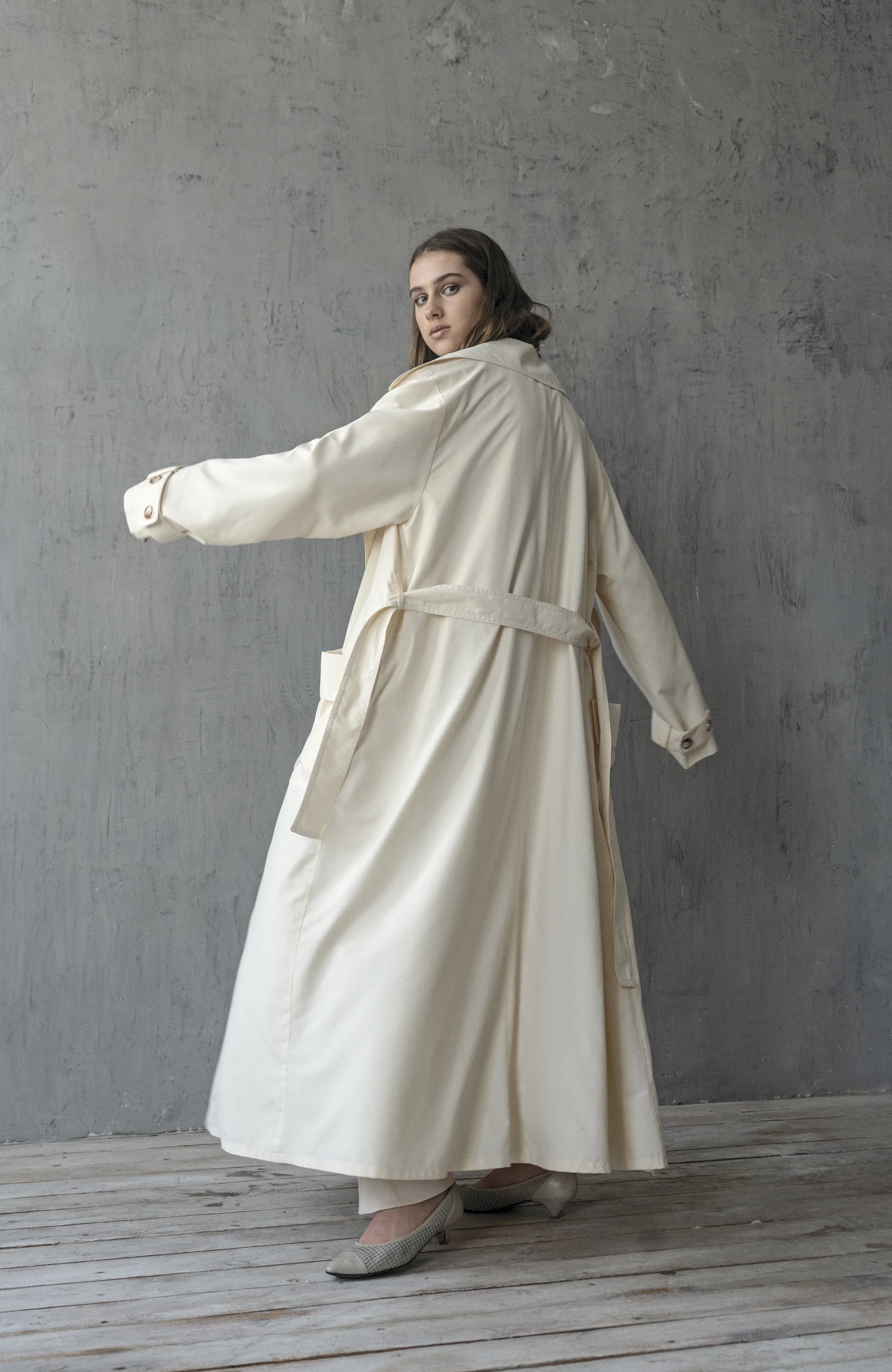 km-by-lange-cream-oversize-classic-trench-coat-0010.jpg