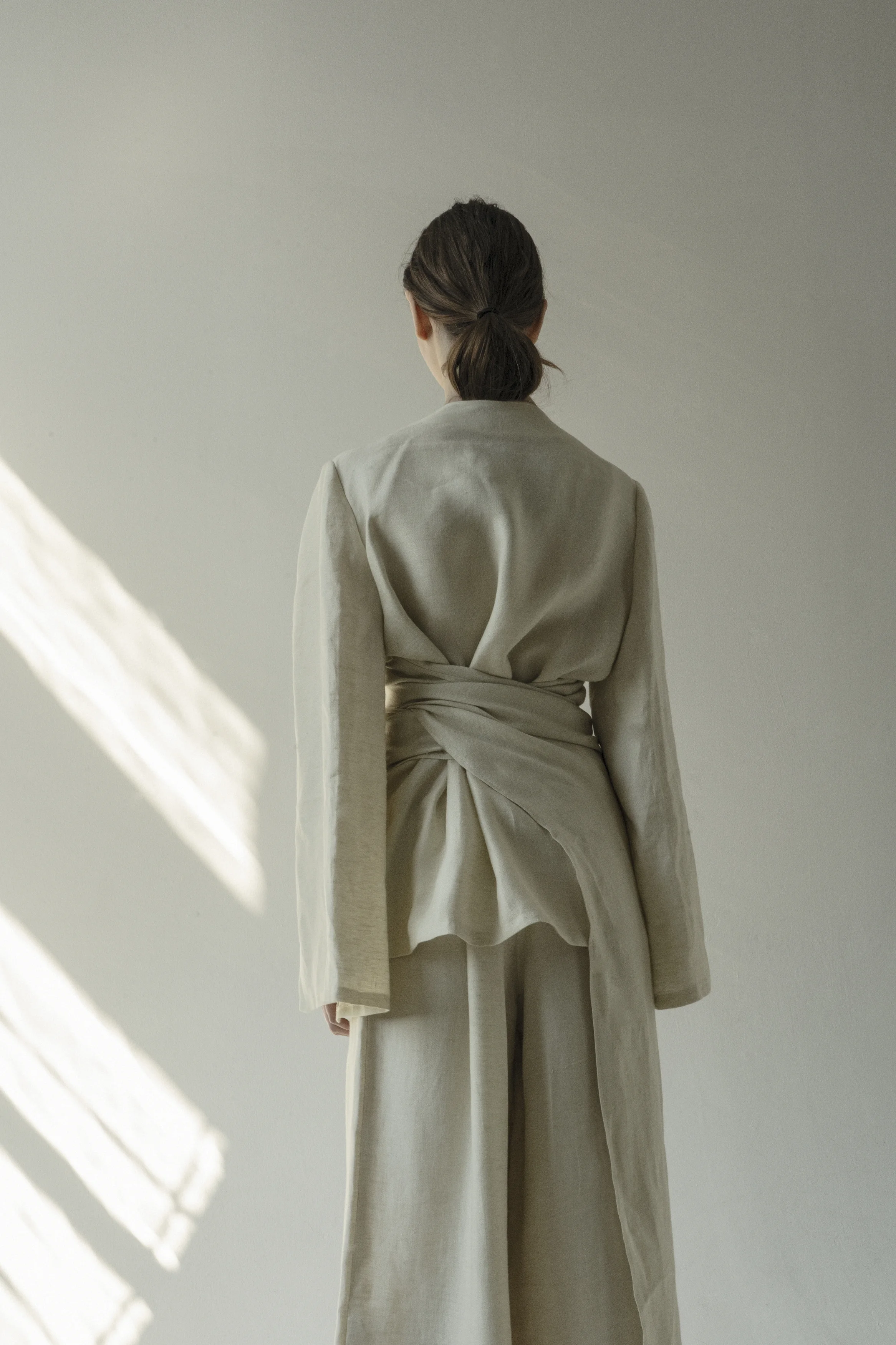 km-by-lange-cream-linen-criss-cross-kimono-suit-0008.jpg