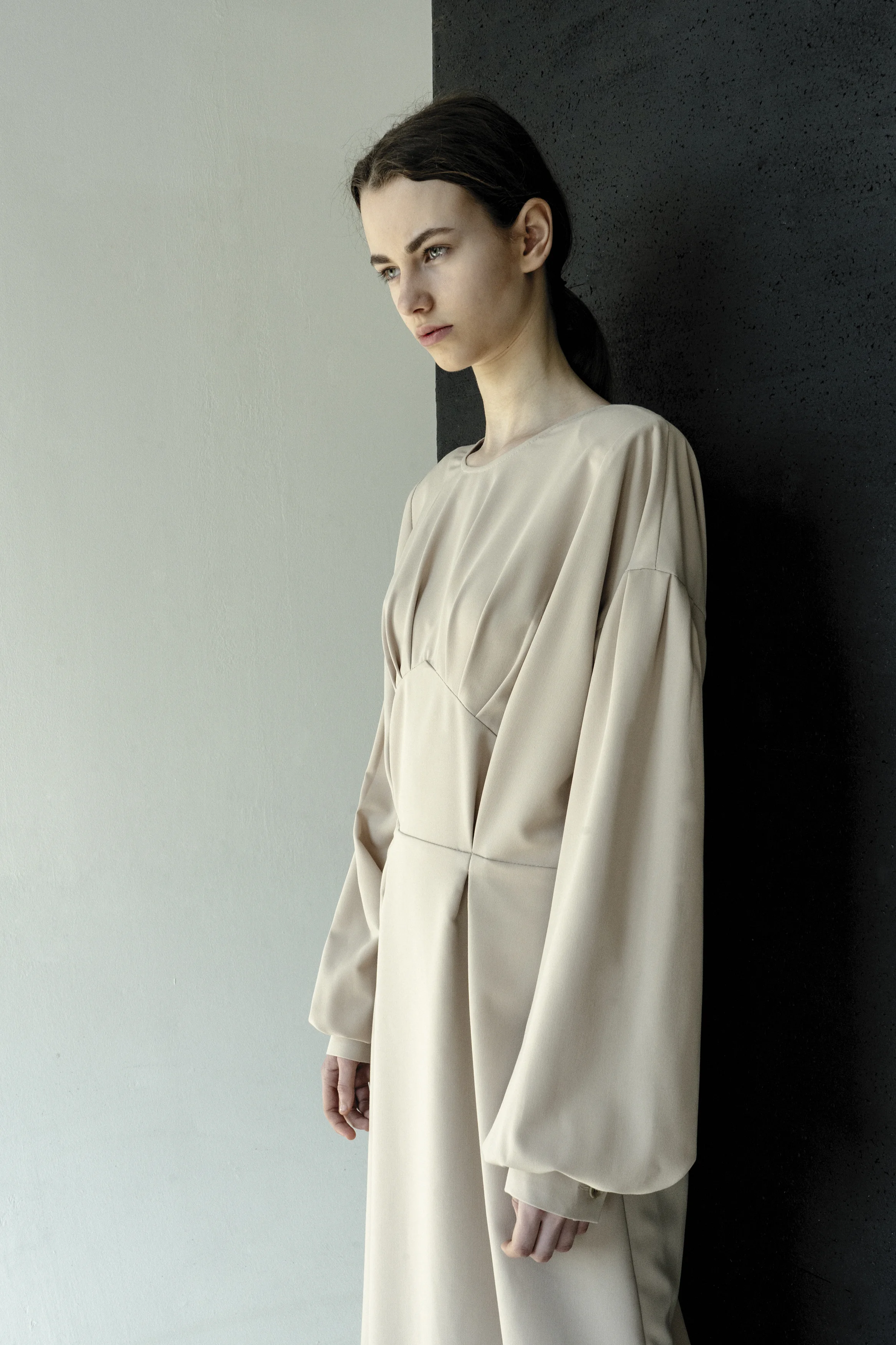 km-by-lange-caramel-padded-shoulders-open-back-dress-0003.jpg