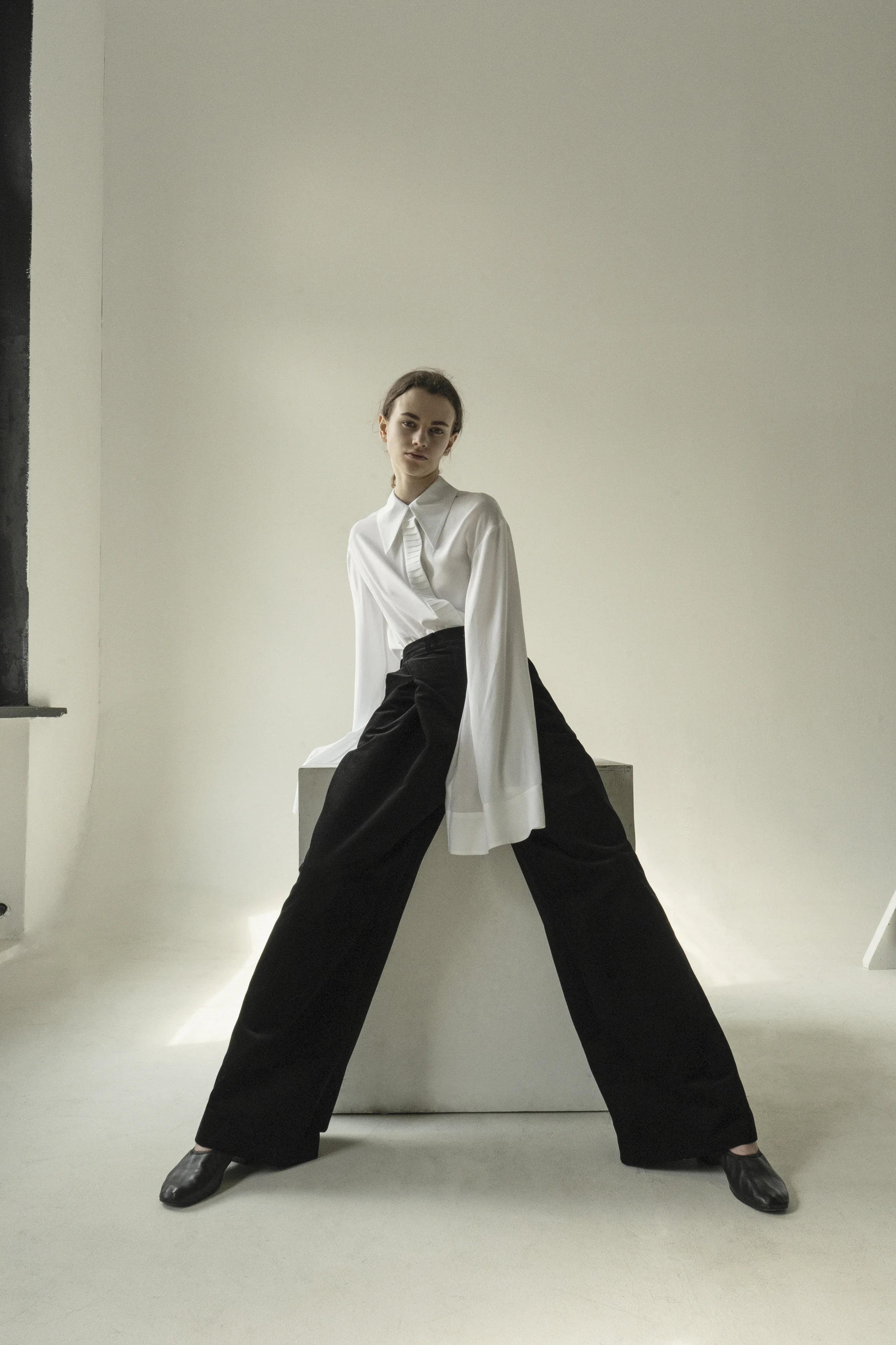 km-by-lange-ponted-collar-white-blouse-shirt-viscose-top-0003.jpg