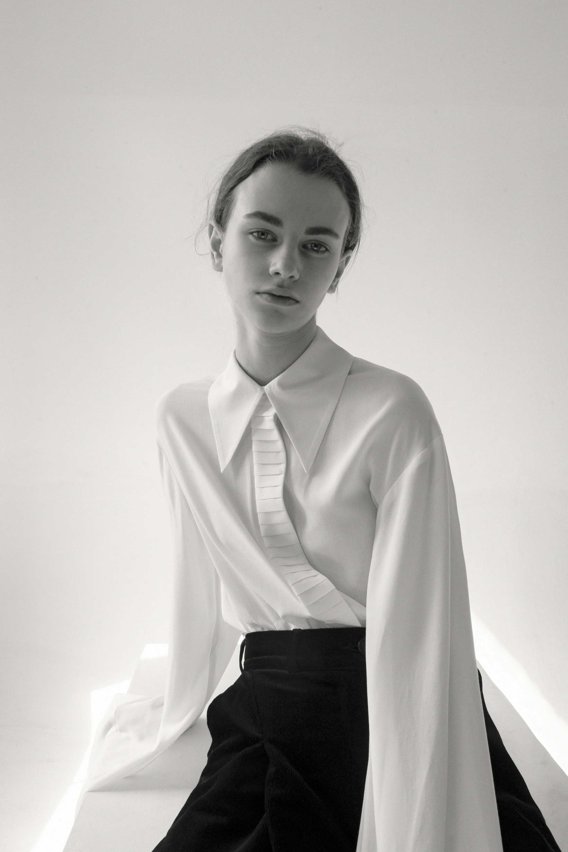 POINTED COLLAR WHITE VISCOSE SHIRT K M by L A N G E POINTED COLLAR WHITE VISCOSE SHIRT K M by L A N G E