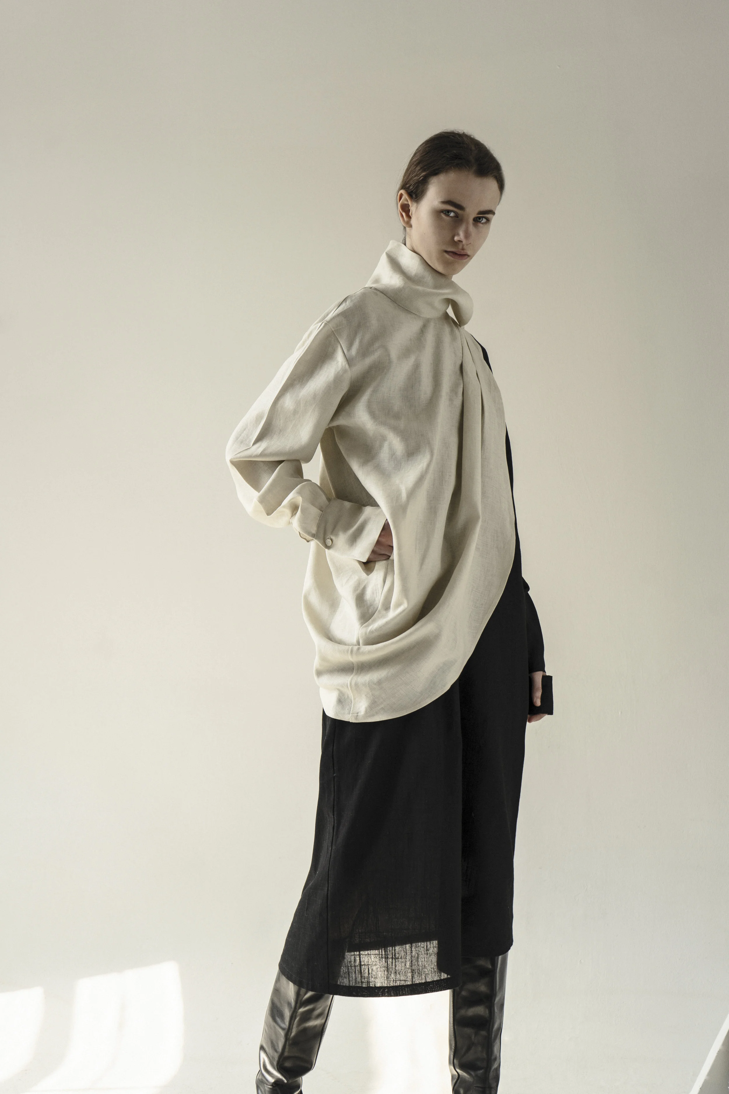 km-by-lange-cream-linen-sleeve-layer-0006.jpg