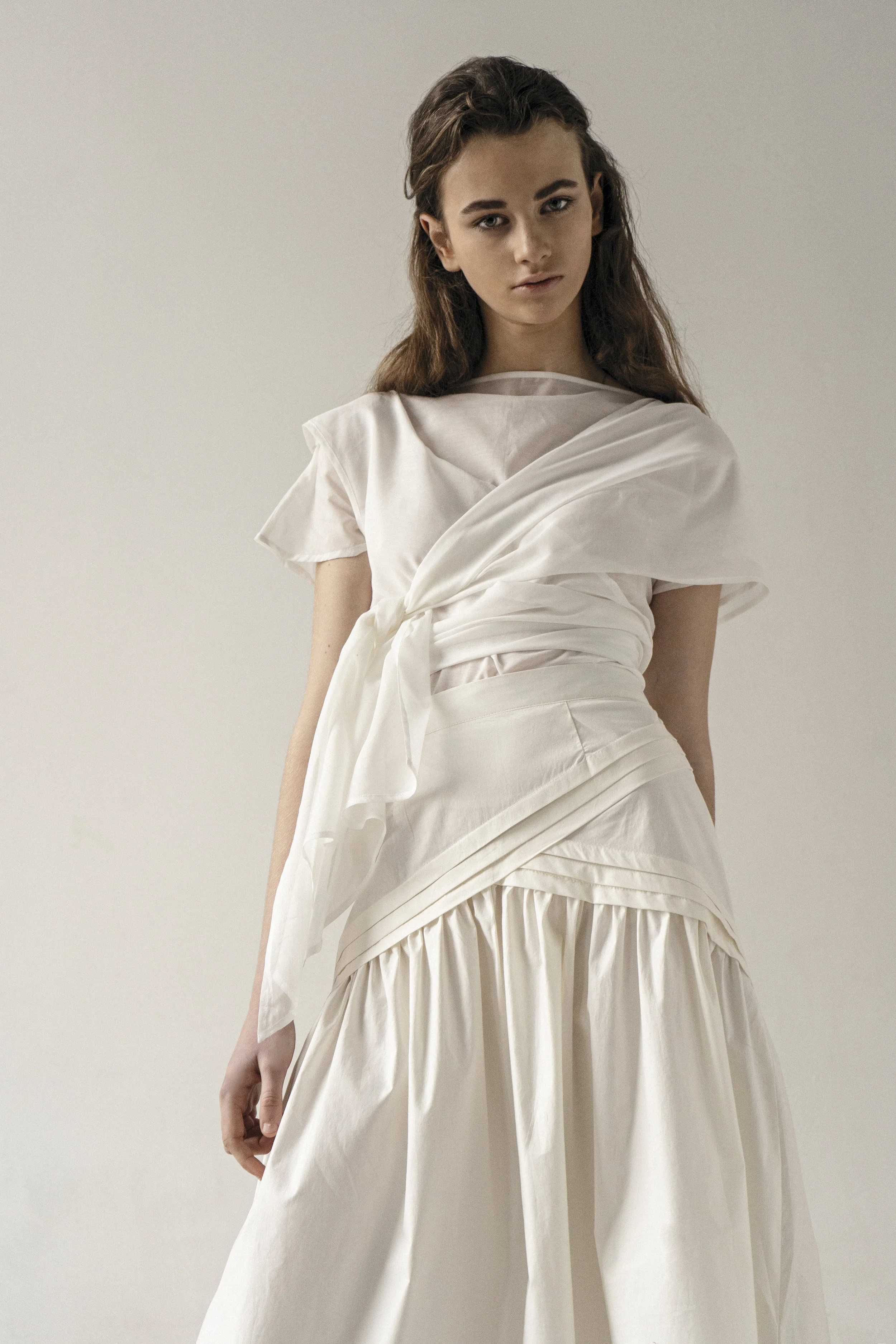 CREAM WEIGHTLESS WRAP SILKY BLOUSE 