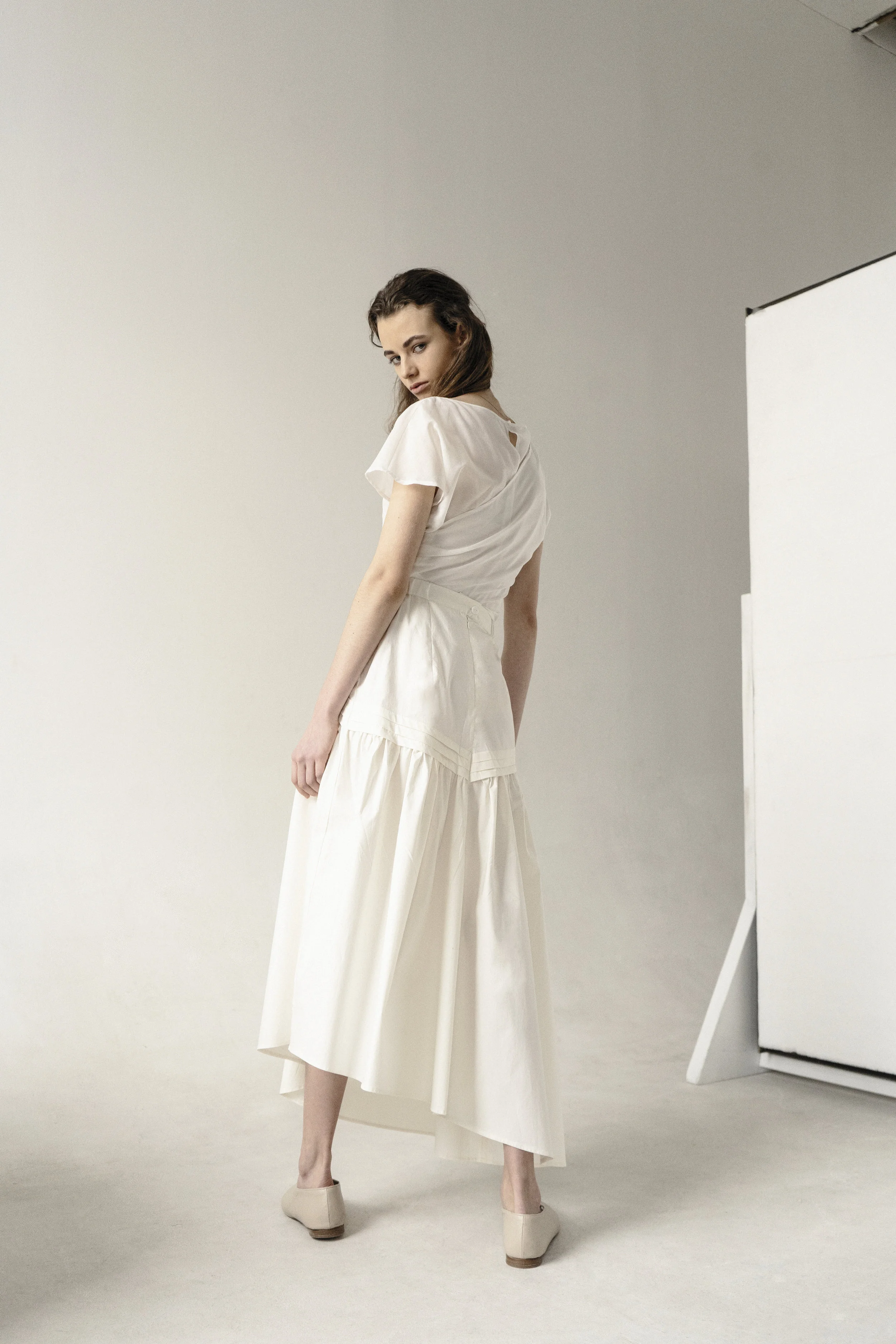 km-by-lange-cream-asymmetric-skirt-0007.jpg