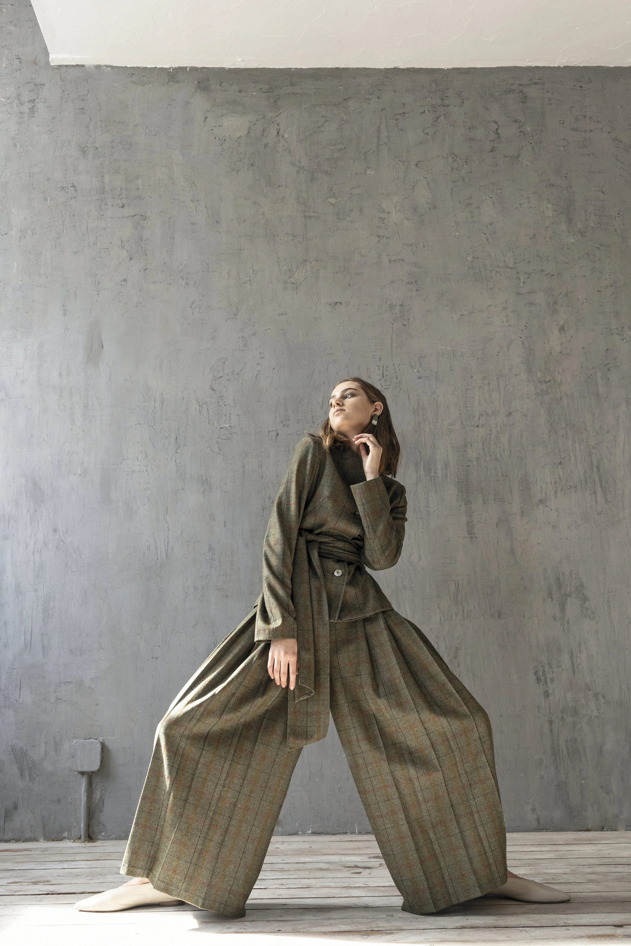 km-by-lange-grean-pure-wool-plaid-suit-0008.jpg