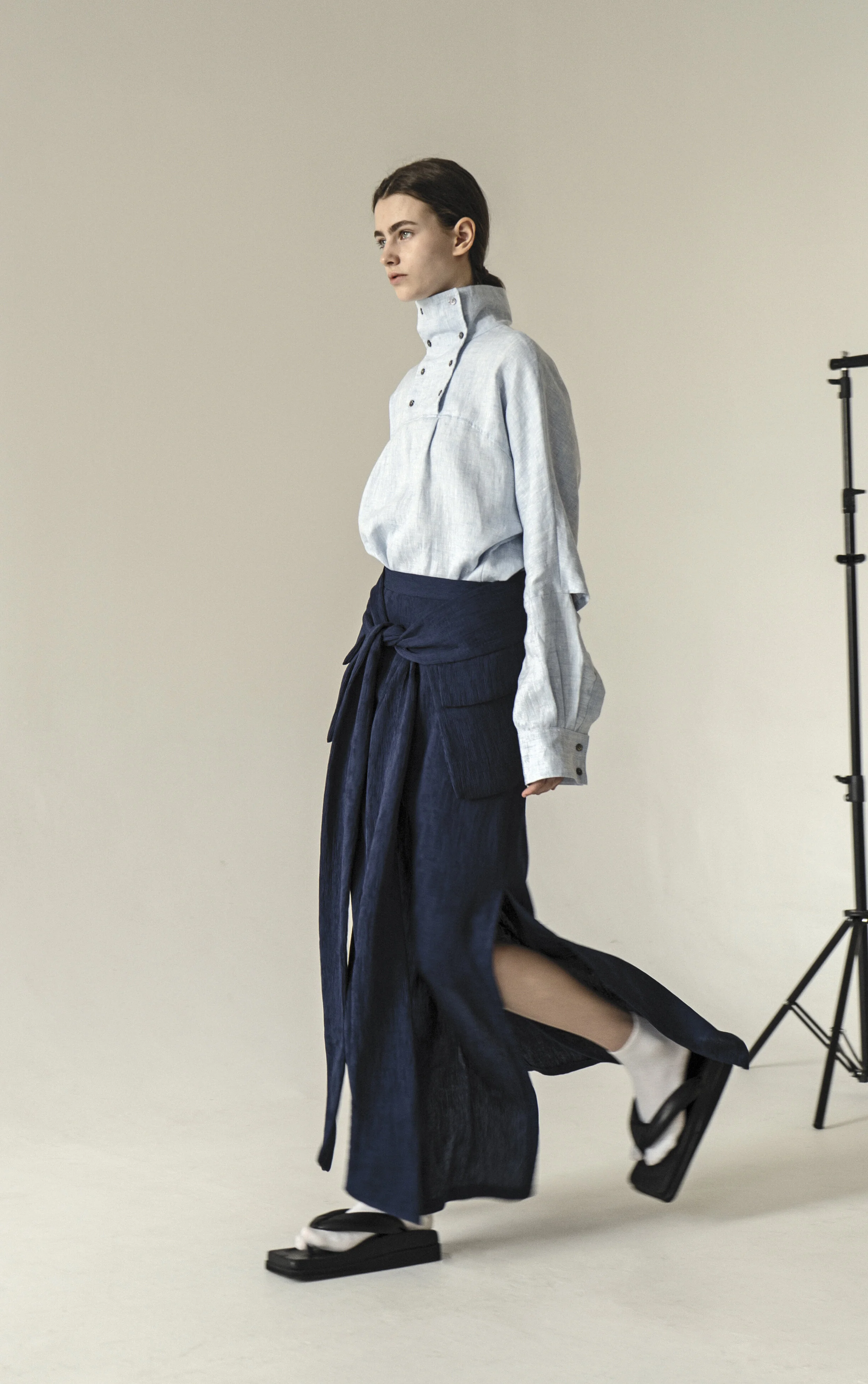 NAVY LENA SKIRT
