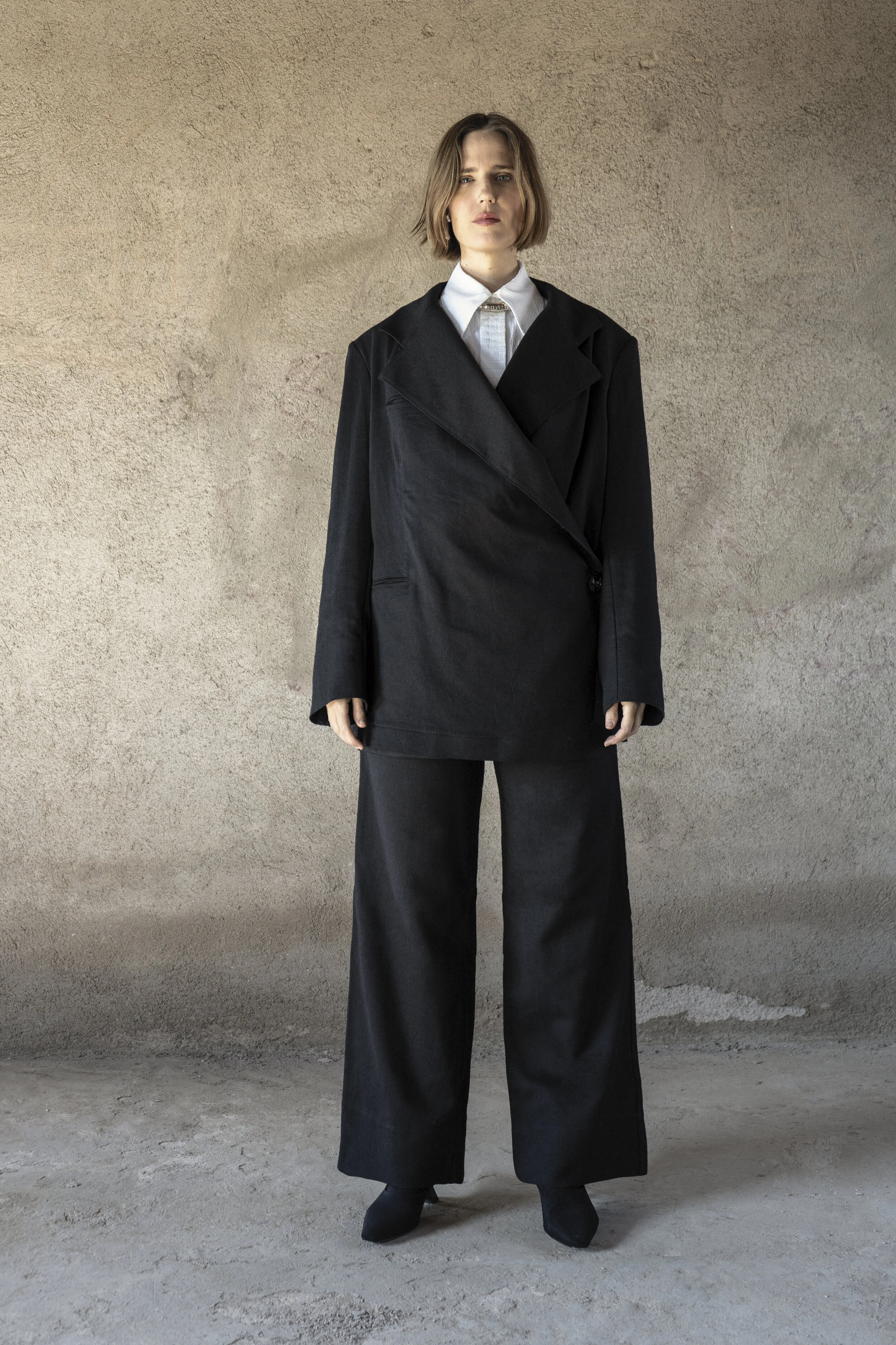 BLACK HEMP WRAPPED JACKET
