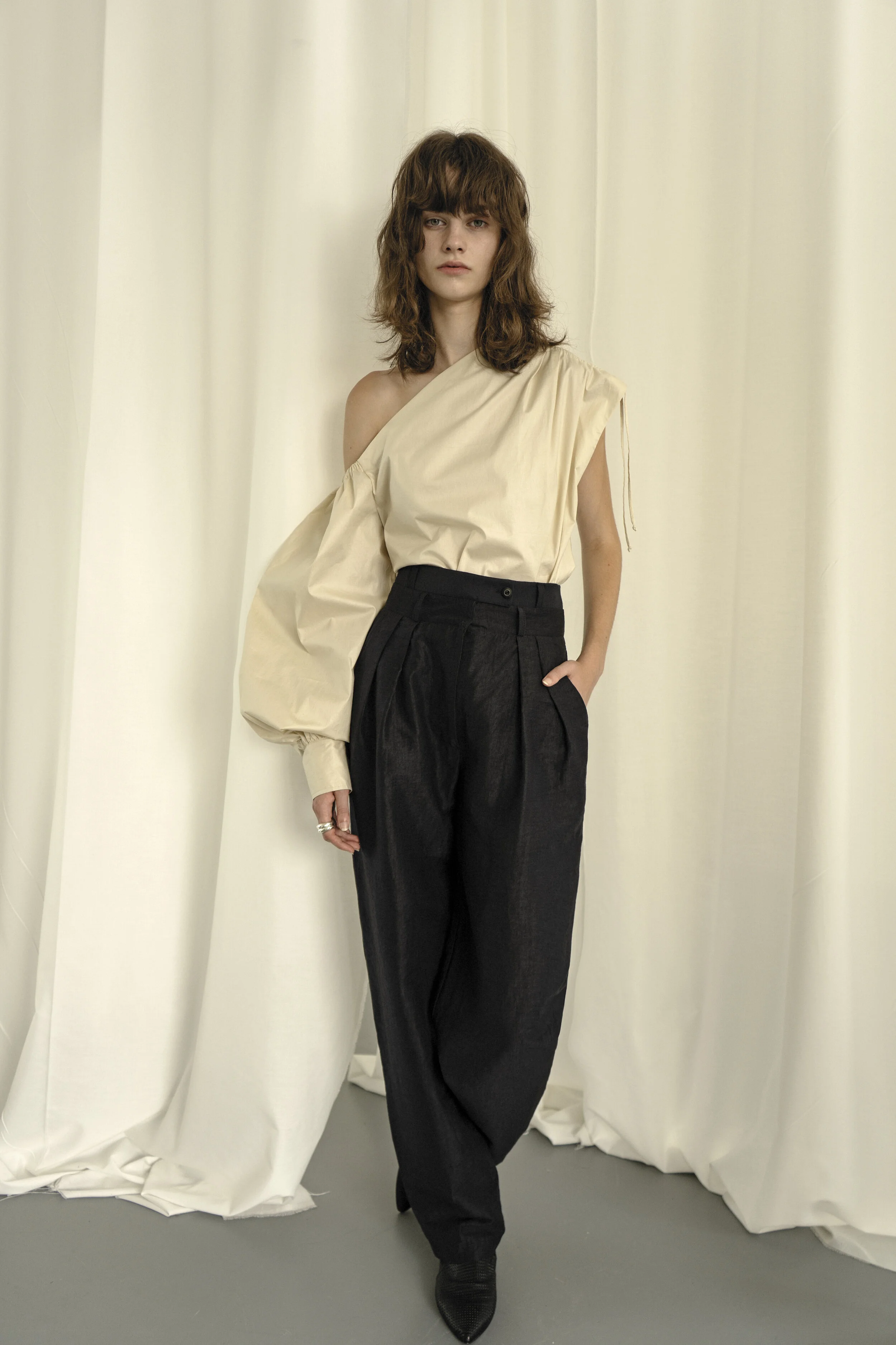 ZHYTOMIR DOUBLE BELTED PANTS — K M by L A N G E
