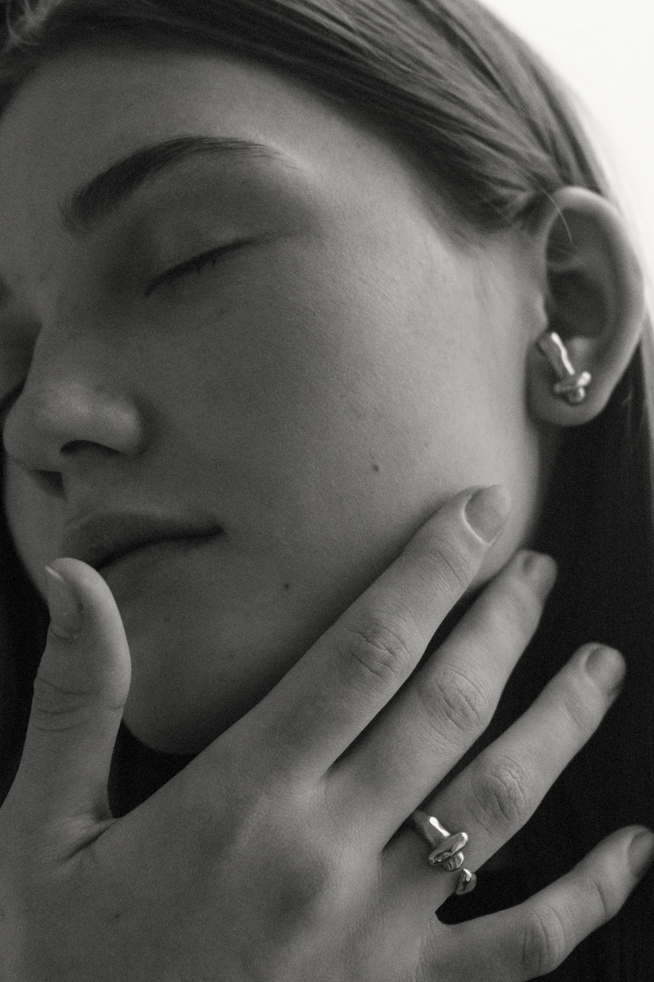 FEMININE vs. MASCULINE GOLDEN RING