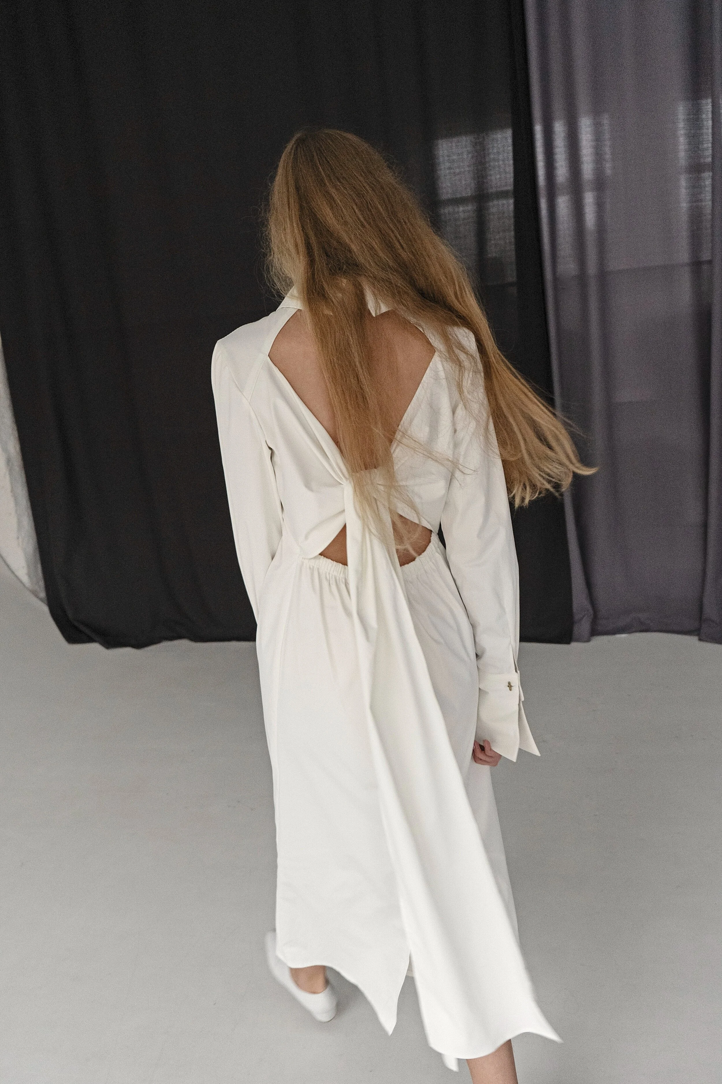 WHITE OPEN BACK BIG CUFF DRESS