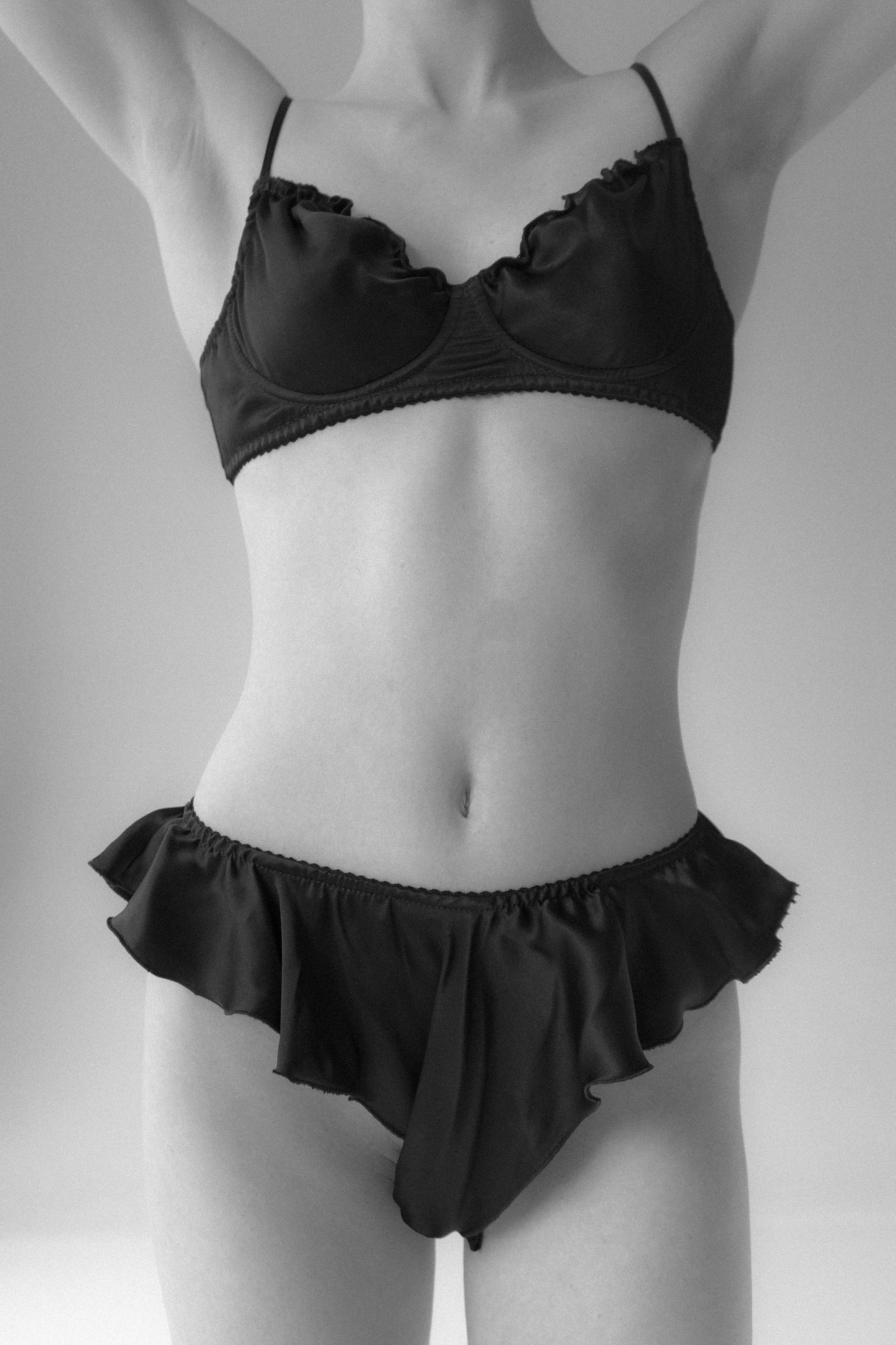 km-by-lange-black-viscose-zefir-lingerie-set-1.jpg