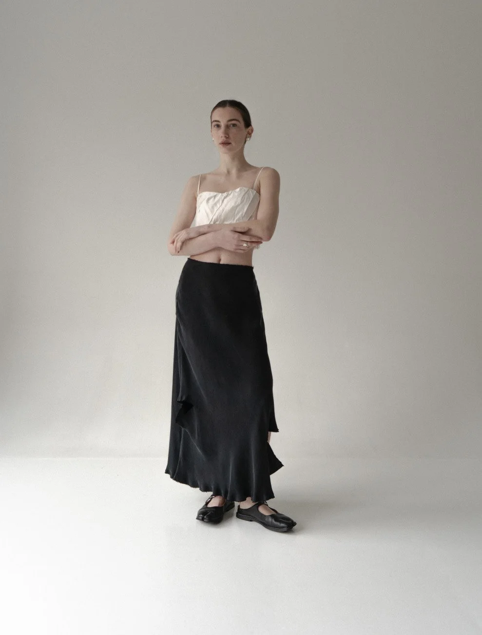 km-by-lange-pivnich-black-cupro.skirt-9.jpg