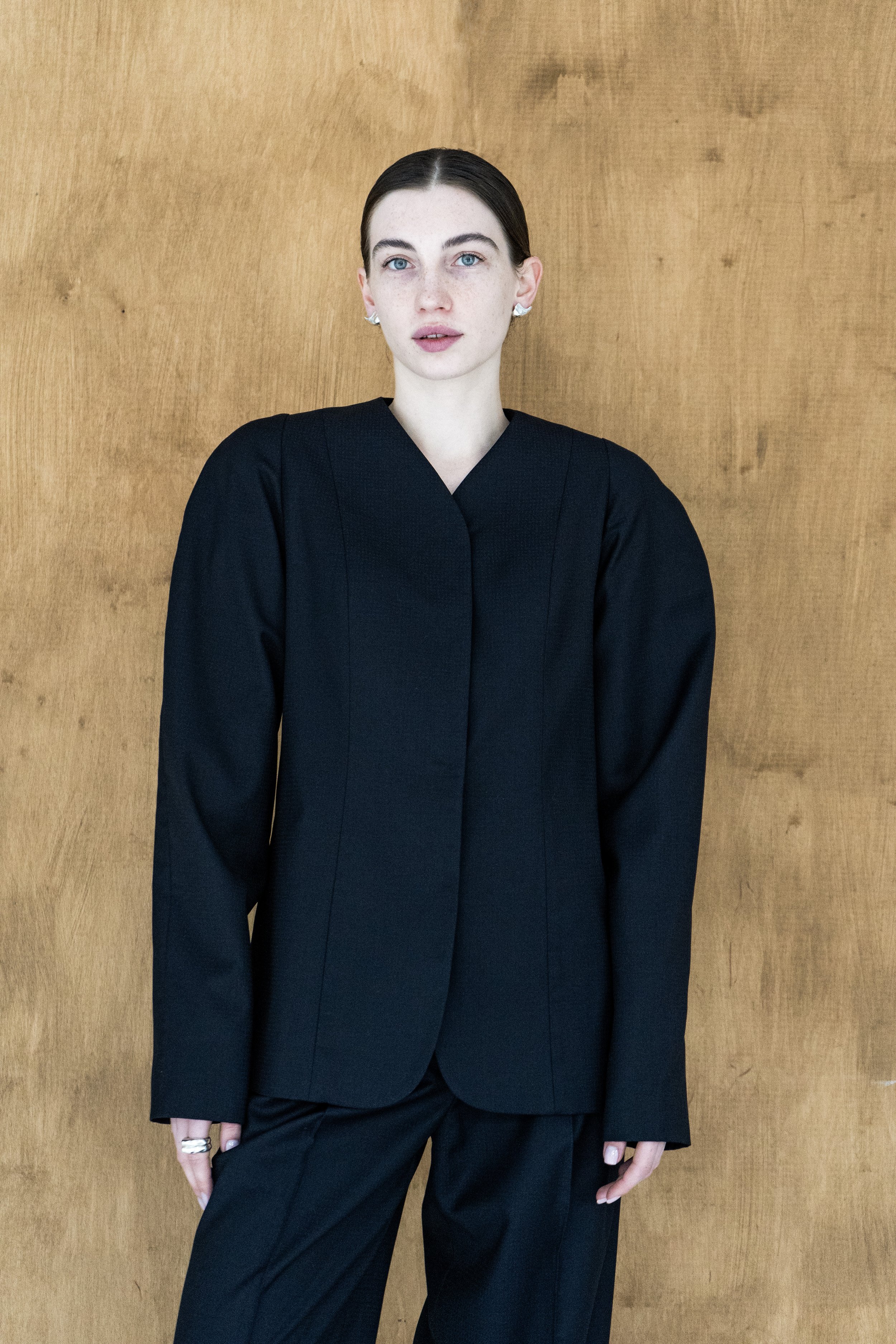 km-by-lange-temriava-wool-navy-minimalistic-jacket-1.jpg