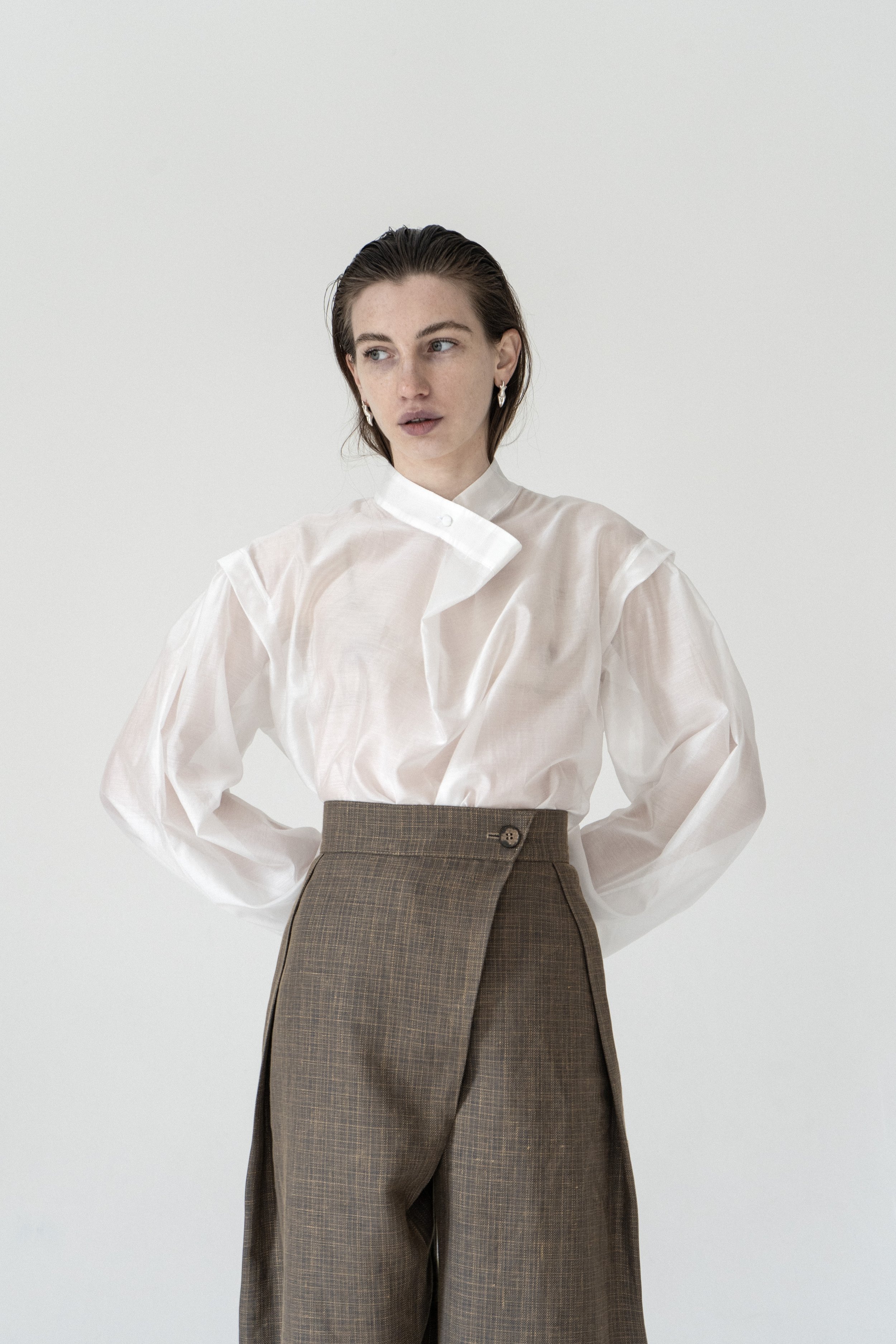 km-by-lange-tuman-silky-cross-ove-blouse-14.jpg