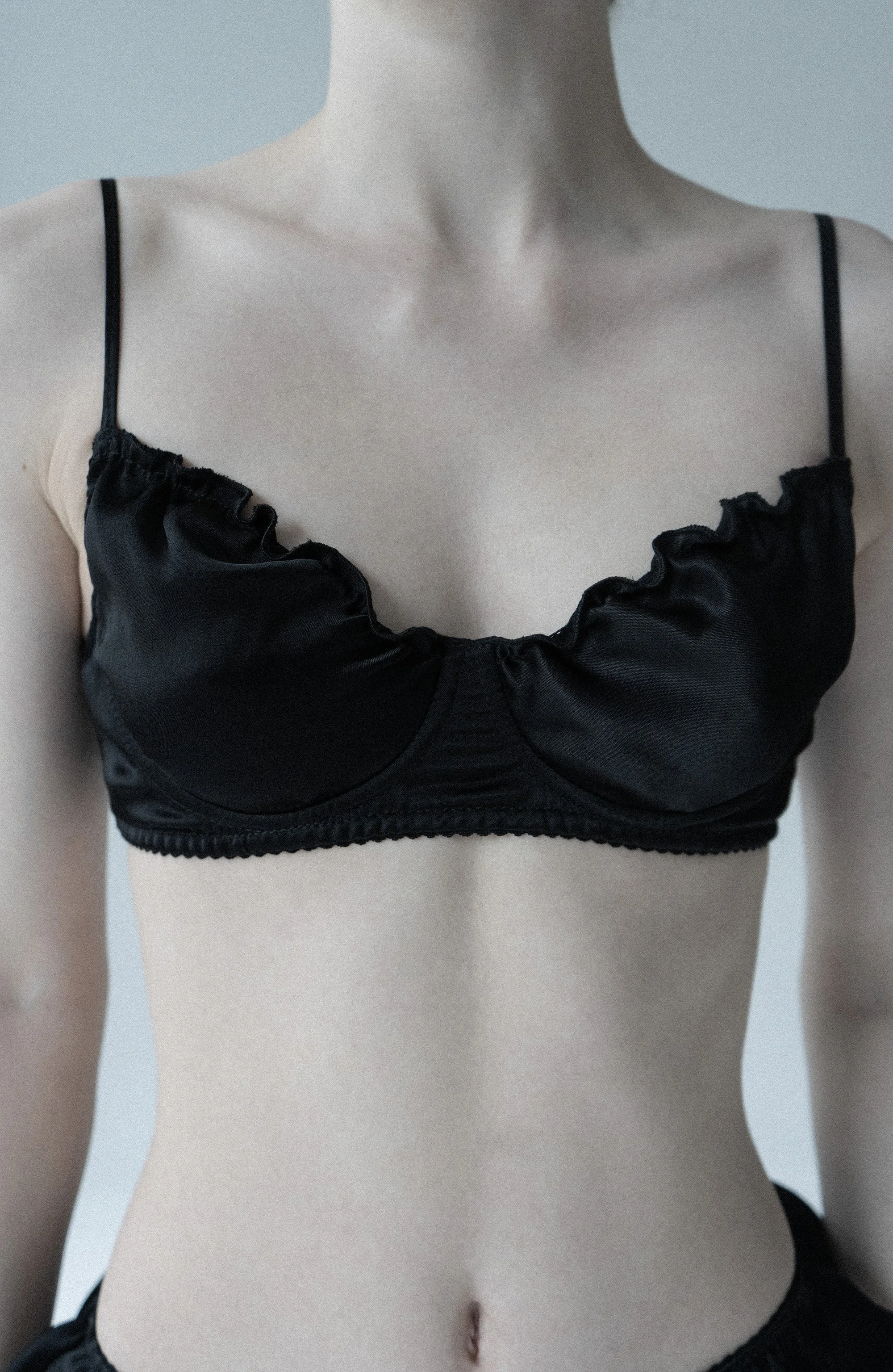 km-by-lange-black-viscose-zefir-lingerie-set-7.jpg