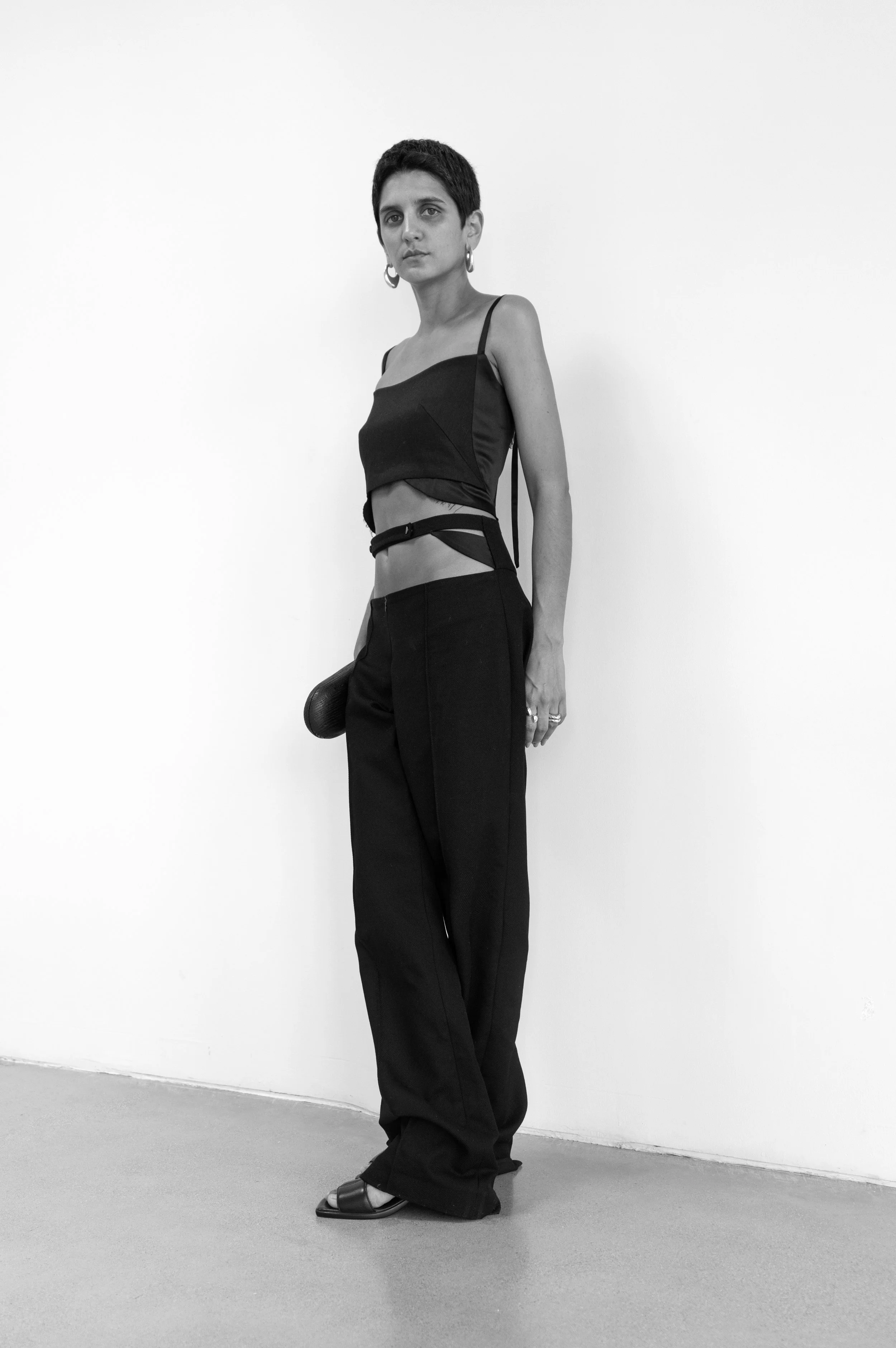 ROSHEN FOUNTAIN OPEN BELLY BLACK PANTS