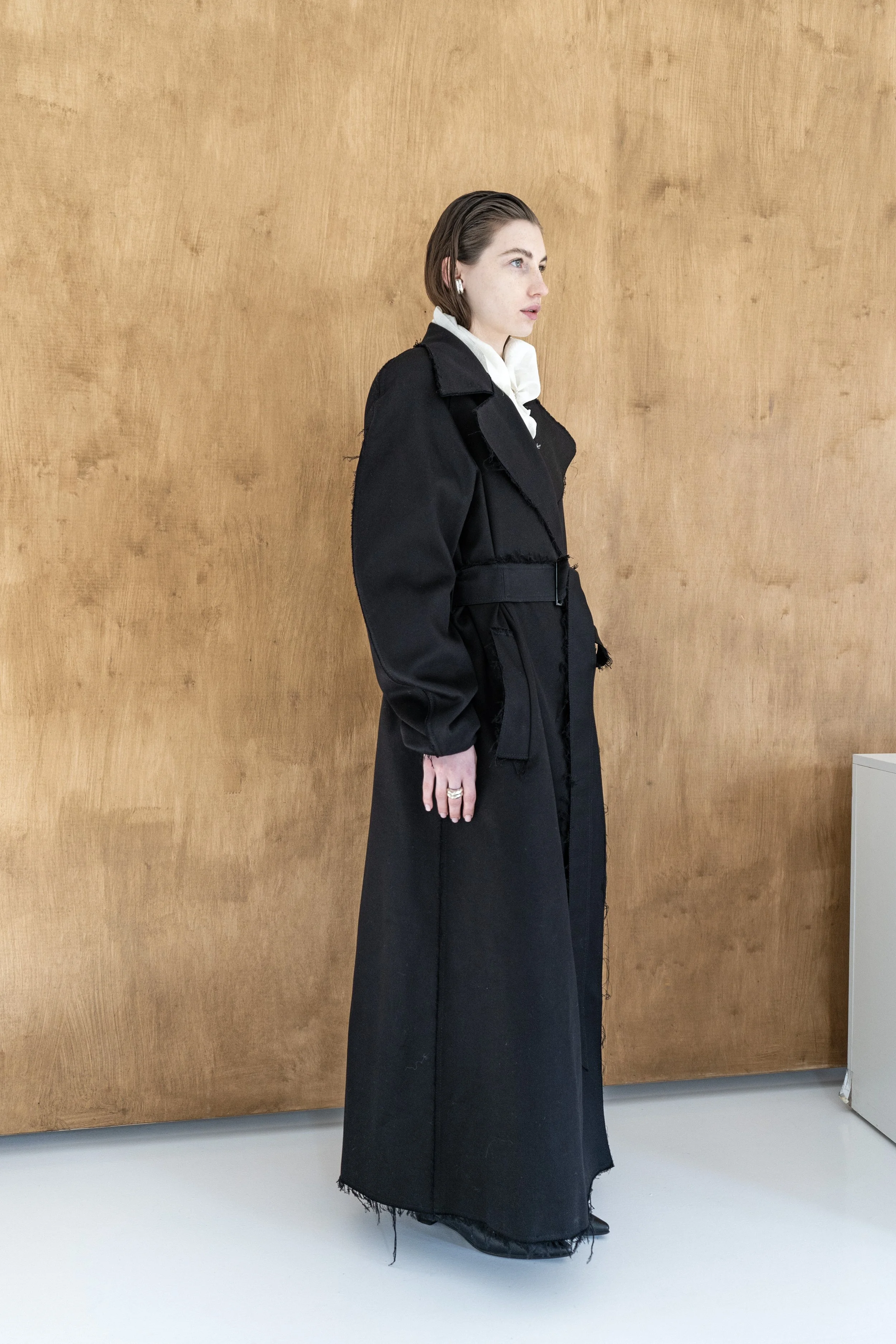 km-by-lange-blackout-heavy-weight-cotton- trench-9.jpg