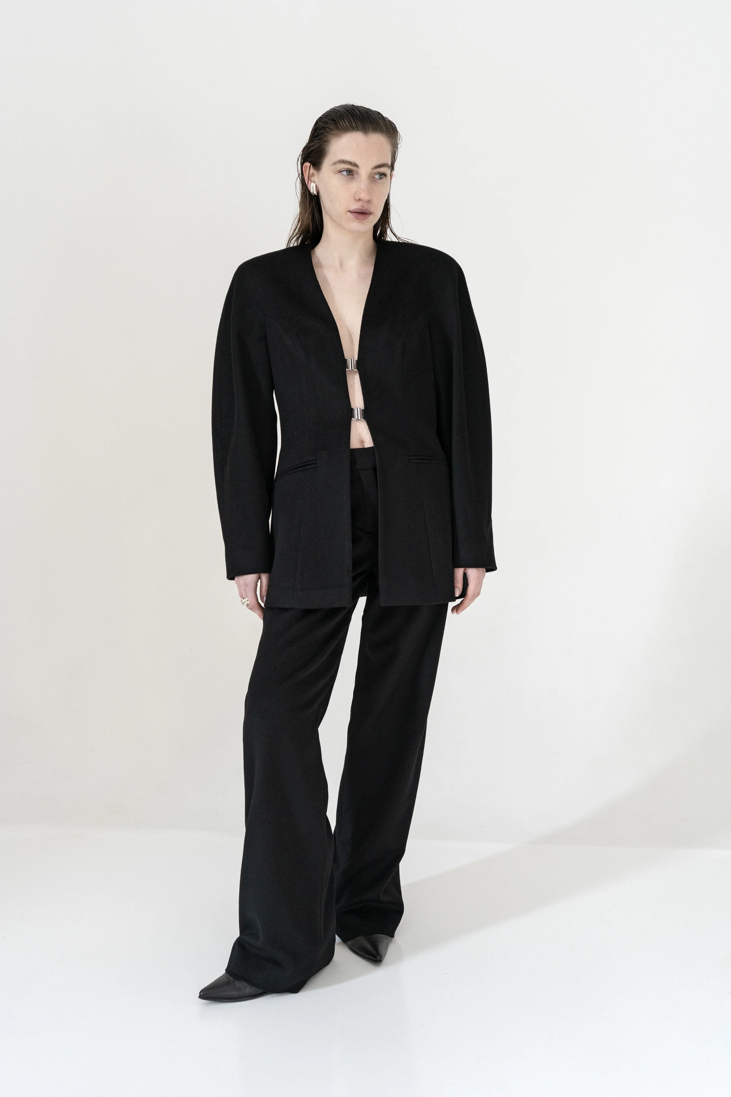 km-by-lange-chernozem-cashmere-blazer-5.jpg