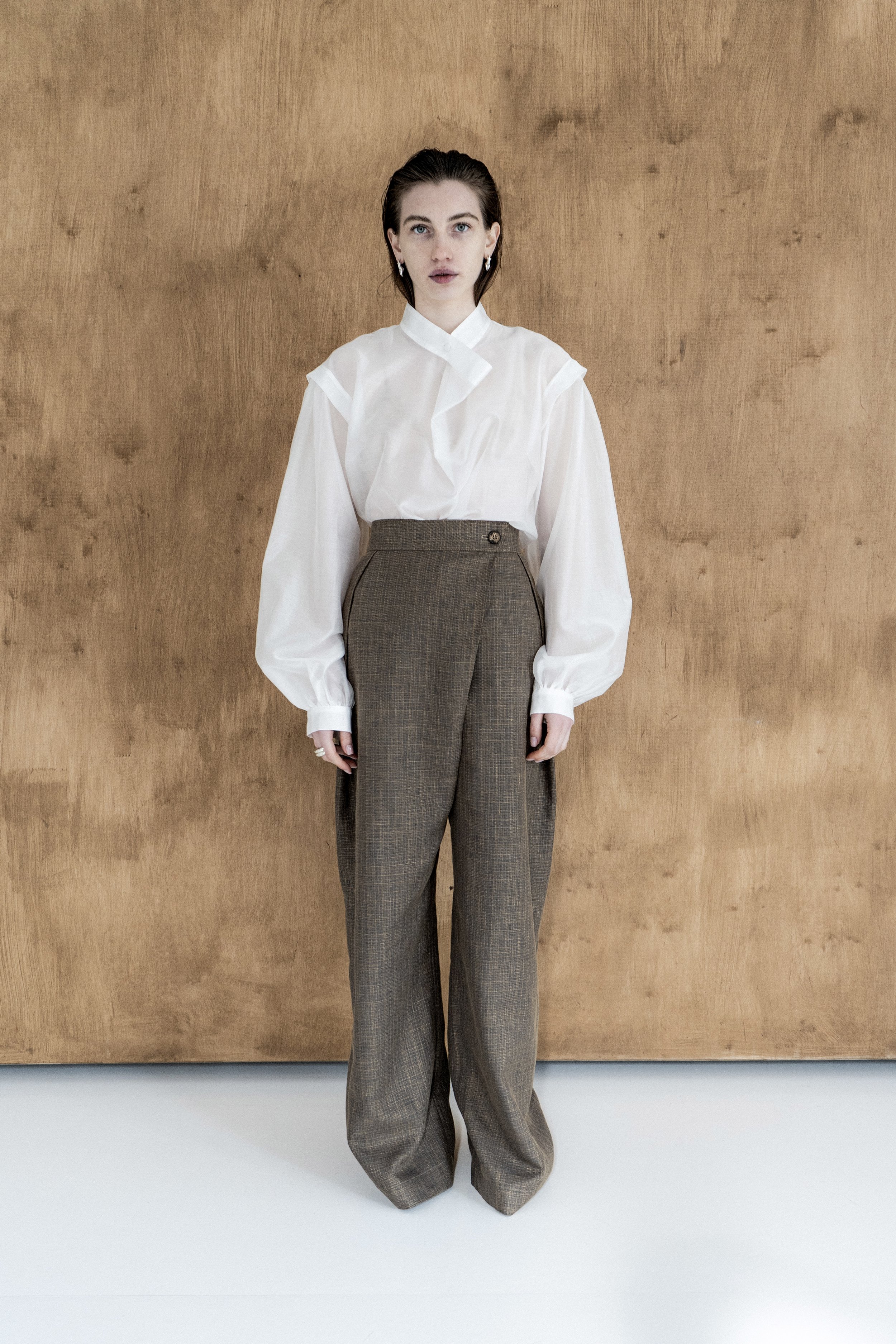 km-by-lange-palyanytsia-linen-cross-over-pants 4.jpg