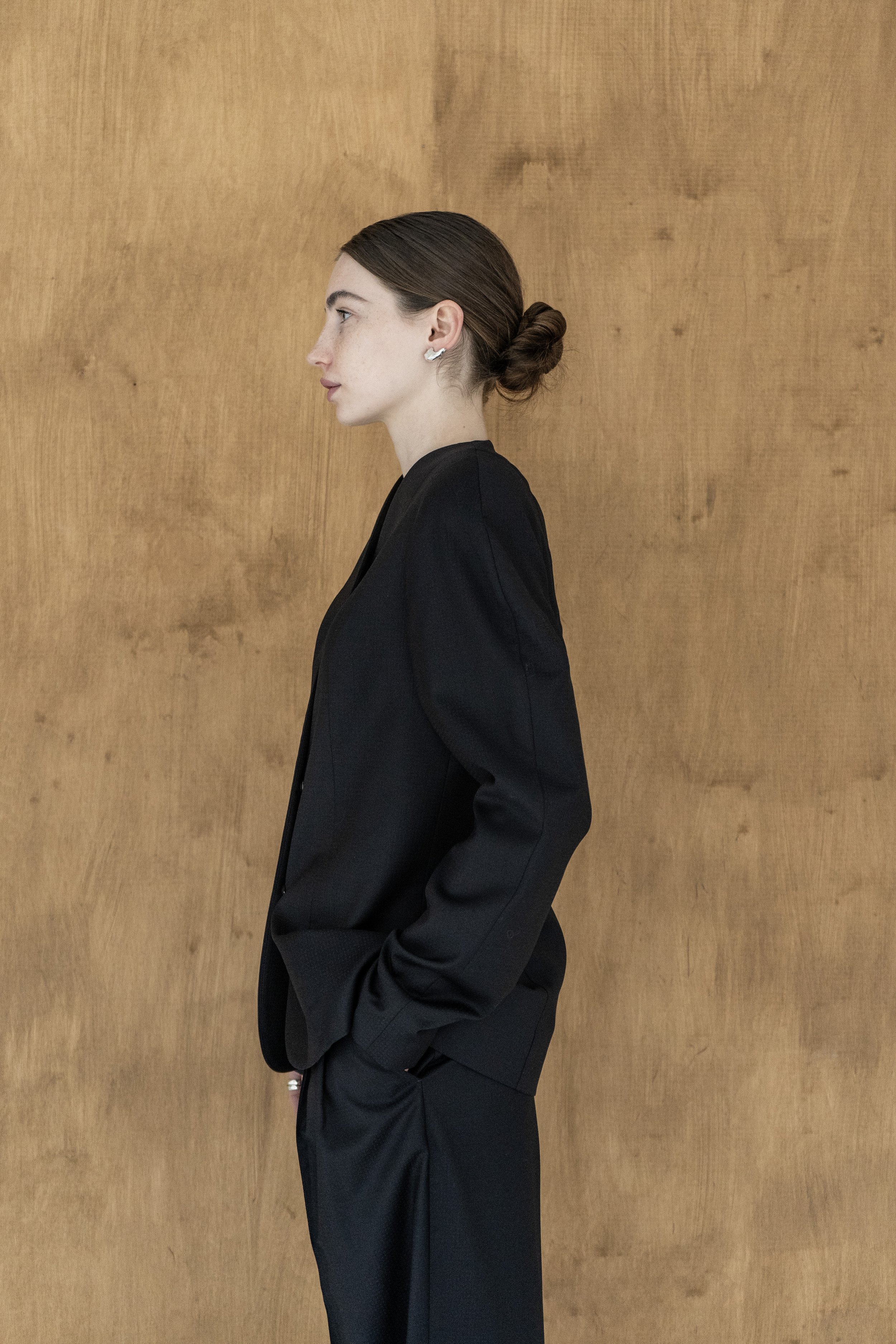 km-by-lange-temriava-wool-navy-minimalistic-jacket-9.jpg